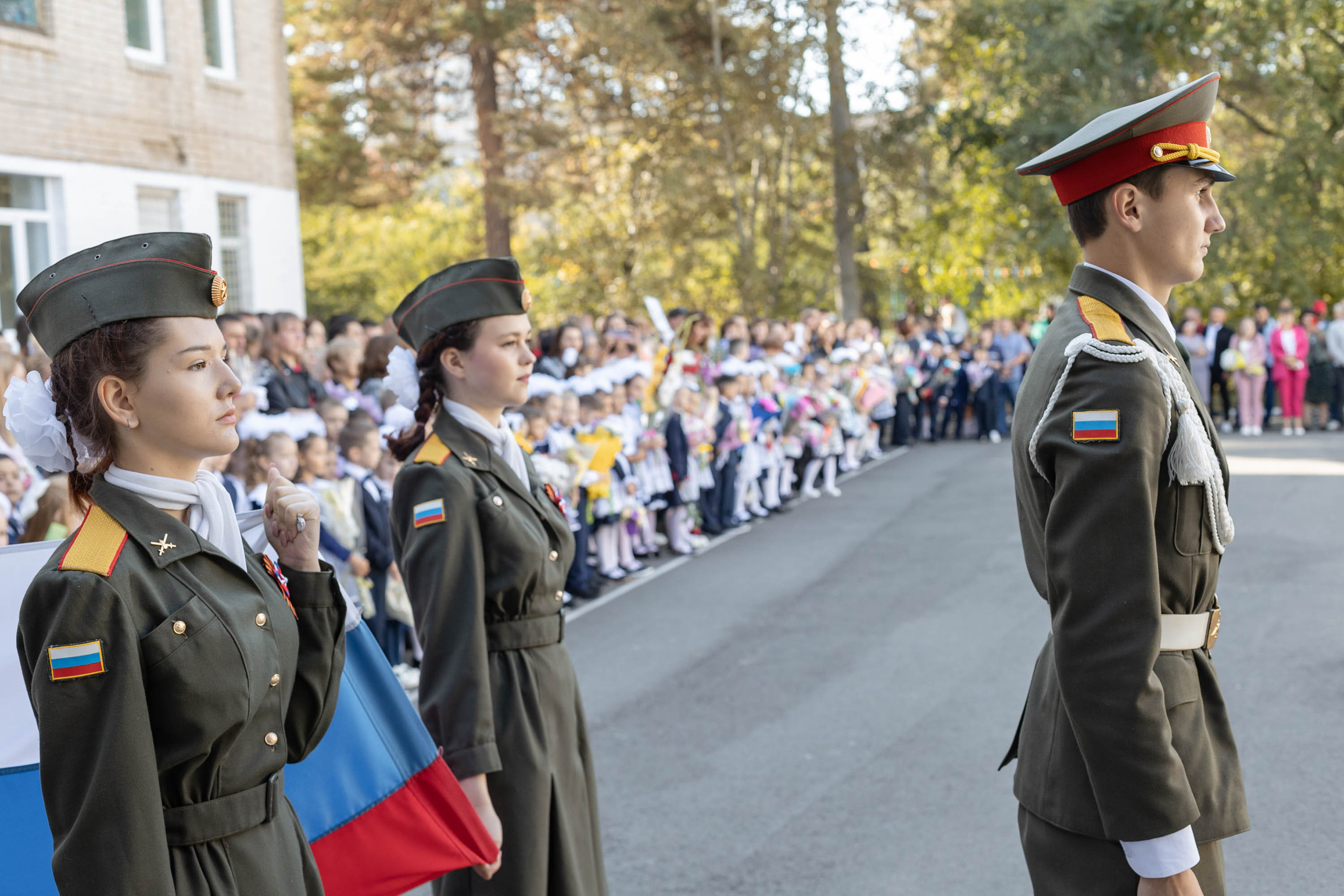 1 сентября. «Первоклашки». Фотограф Григорьева Ольга. Портретная, семейная съёмка, Love Stori, видеосъёмка в городе Чита. Выпускные альбомы, фотокниги