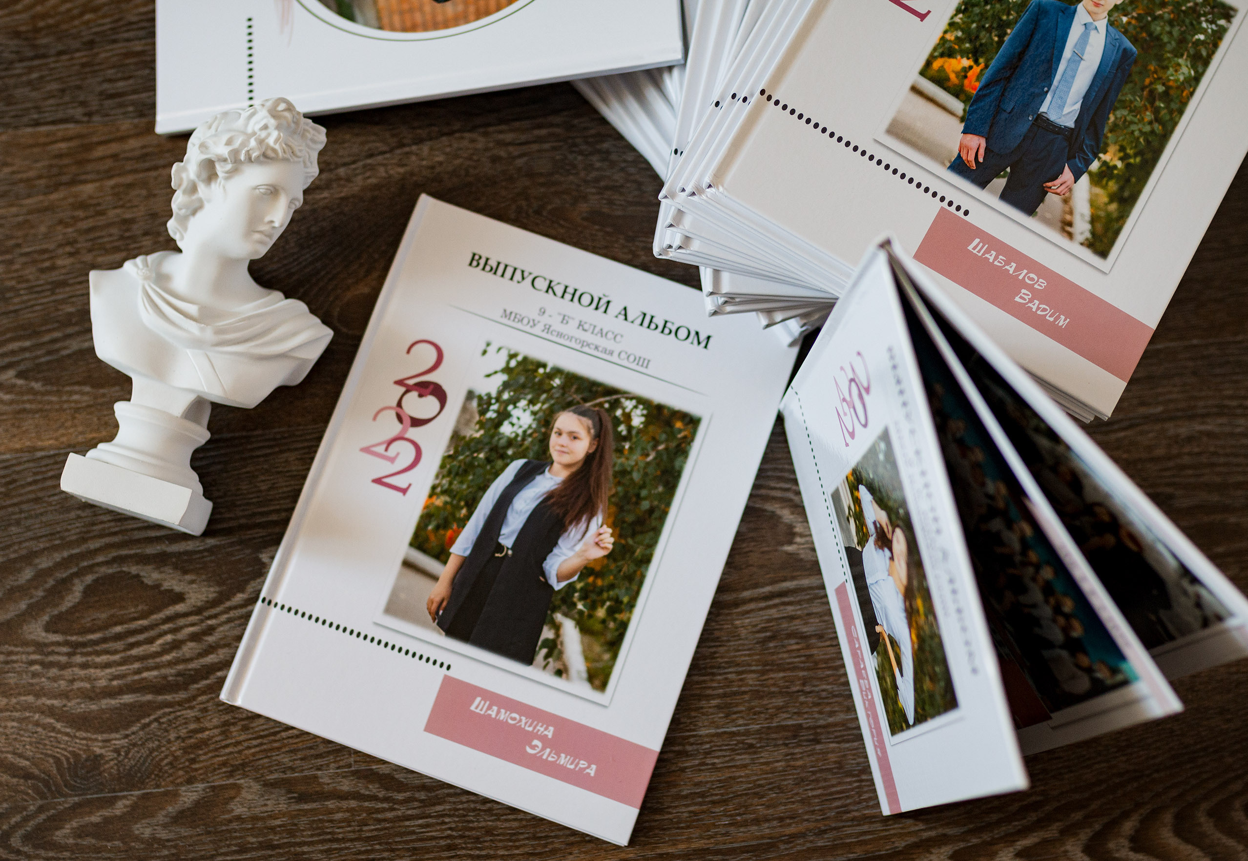 <title> Выпускной альбом Чита, Школа Чита, детский сад Чита, живое фот. Фотограф Григорьева Ольга. Портретная, семейная съёмка, Love Stori, видеосъёмка в городе Чита. Выпускные альбомы, фотокниги