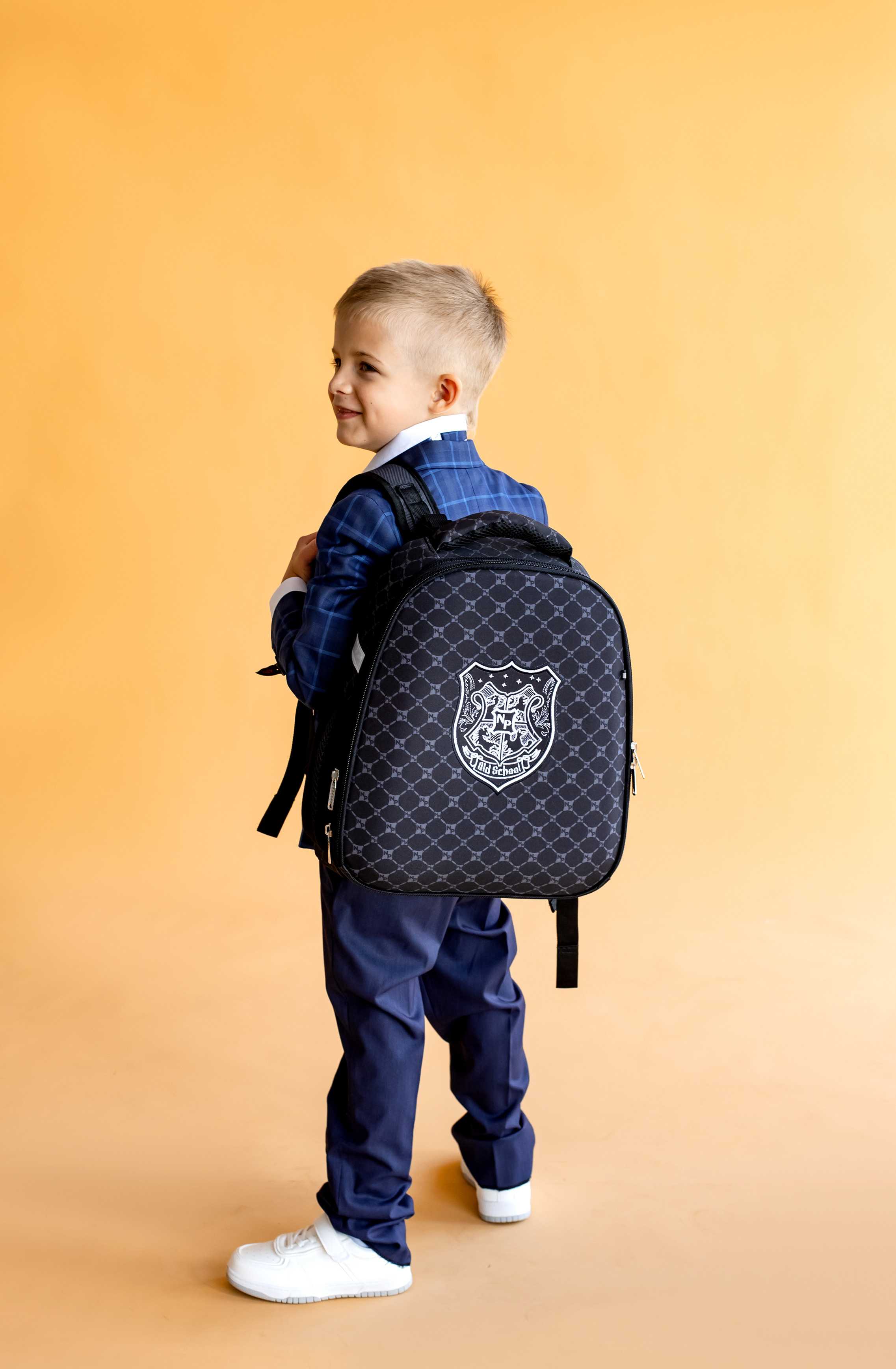 <title> Выпускной альбом Чита, Школа Чита, детский сад Чита,живоефото. Фотограф Григорьева Ольга. Портретная, семейная съёмка, Love Stori, видеосъёмка в городе Чита. Выпускные альбомы, фотокниги