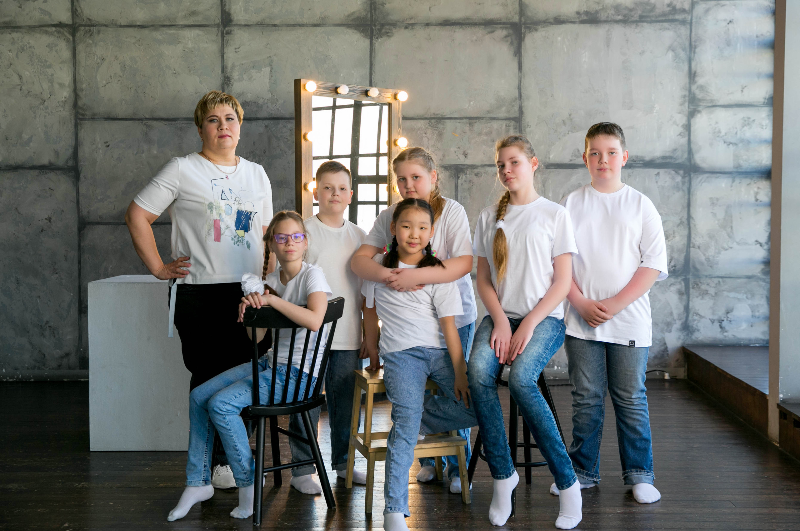 <title> Выпускной альбом Чита, Школа Чита, детский сад Чита, живое фото. Фотограф Григорьева Ольга. Портретная, семейная съёмка, Love Stori, видеосъёмка в городе Чита. Выпускные альбомы, фотокниги