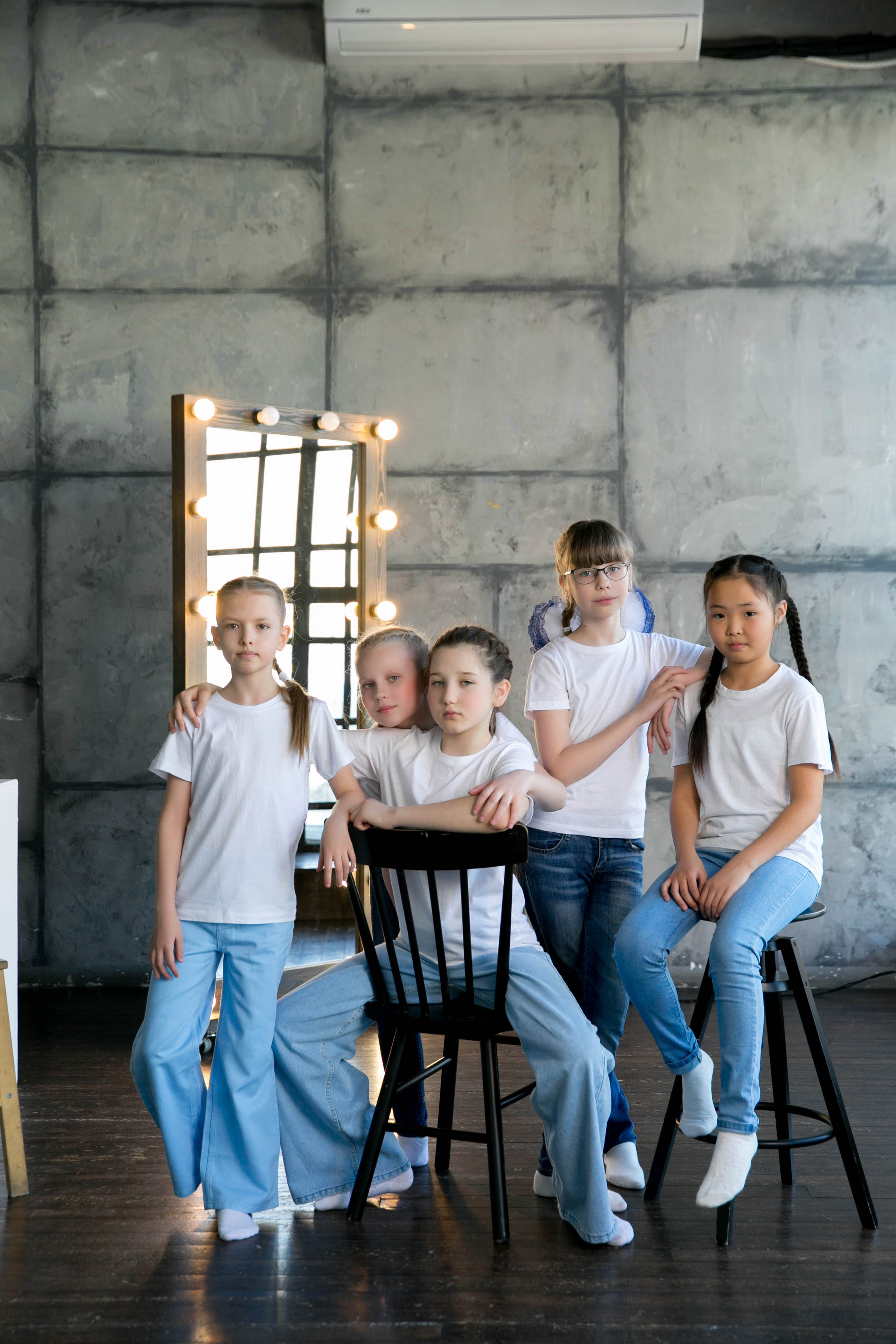 <title> Выпускной альбом Чита, Школа Чита, детский сад Чита, живое фото. Фотограф Григорьева Ольга. Портретная, семейная съёмка, Love Stori, видеосъёмка в городе Чита. Выпускные альбомы, фотокниги