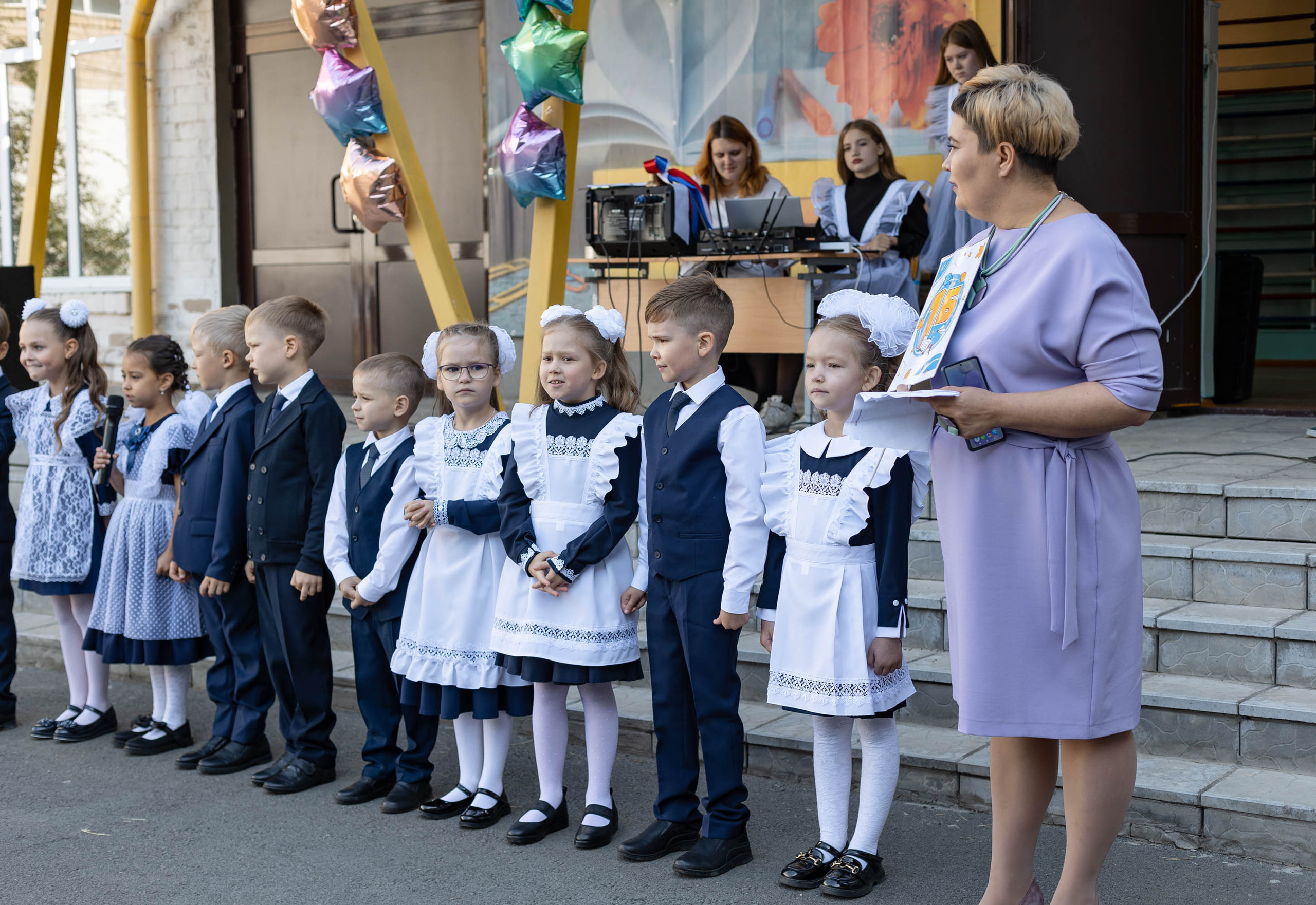 1 сентября. «Первоклашки». Фотограф Григорьева Ольга. Портретная, семейная съёмка, Love Stori, видеосъёмка в городе Чита. Выпускные альбомы, фотокниги