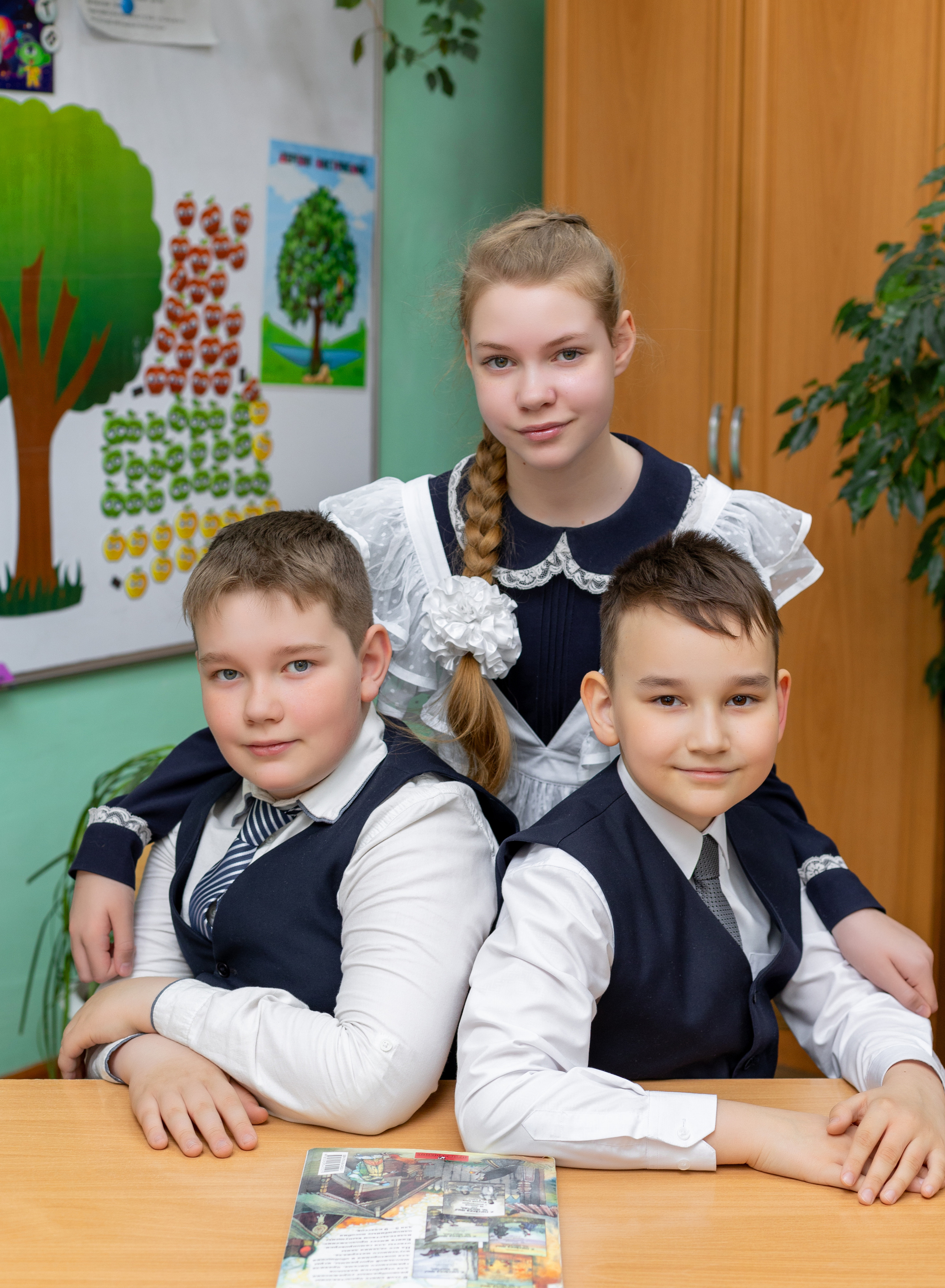 <title> Выпускной альбом Чита, Школа Чита, детский сад Чита, живое фото. Фотограф Григорьева Ольга. Портретная, семейная съёмка, Love Stori, видеосъёмка в городе Чита. Выпускные альбомы, фотокниги