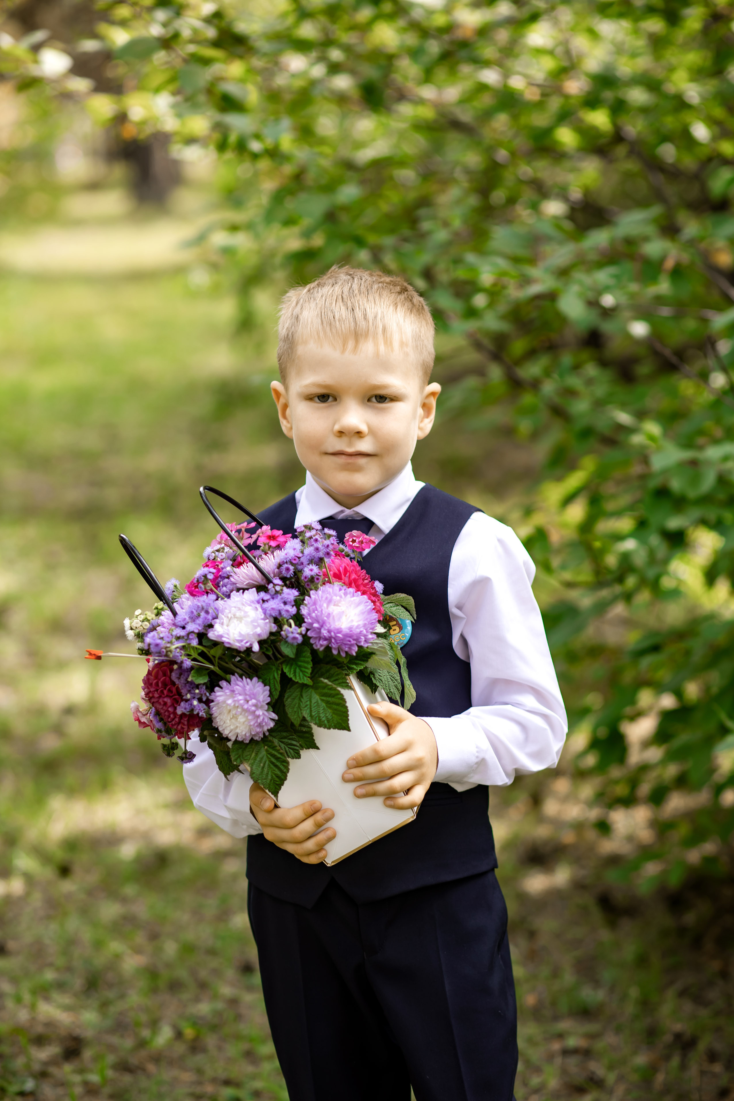 1 сентября. «Первоклашки». Фотограф Григорьева Ольга. Портретная, семейная съёмка, Love Stori, видеосъёмка в городе Чита. Выпускные альбомы, фотокниги