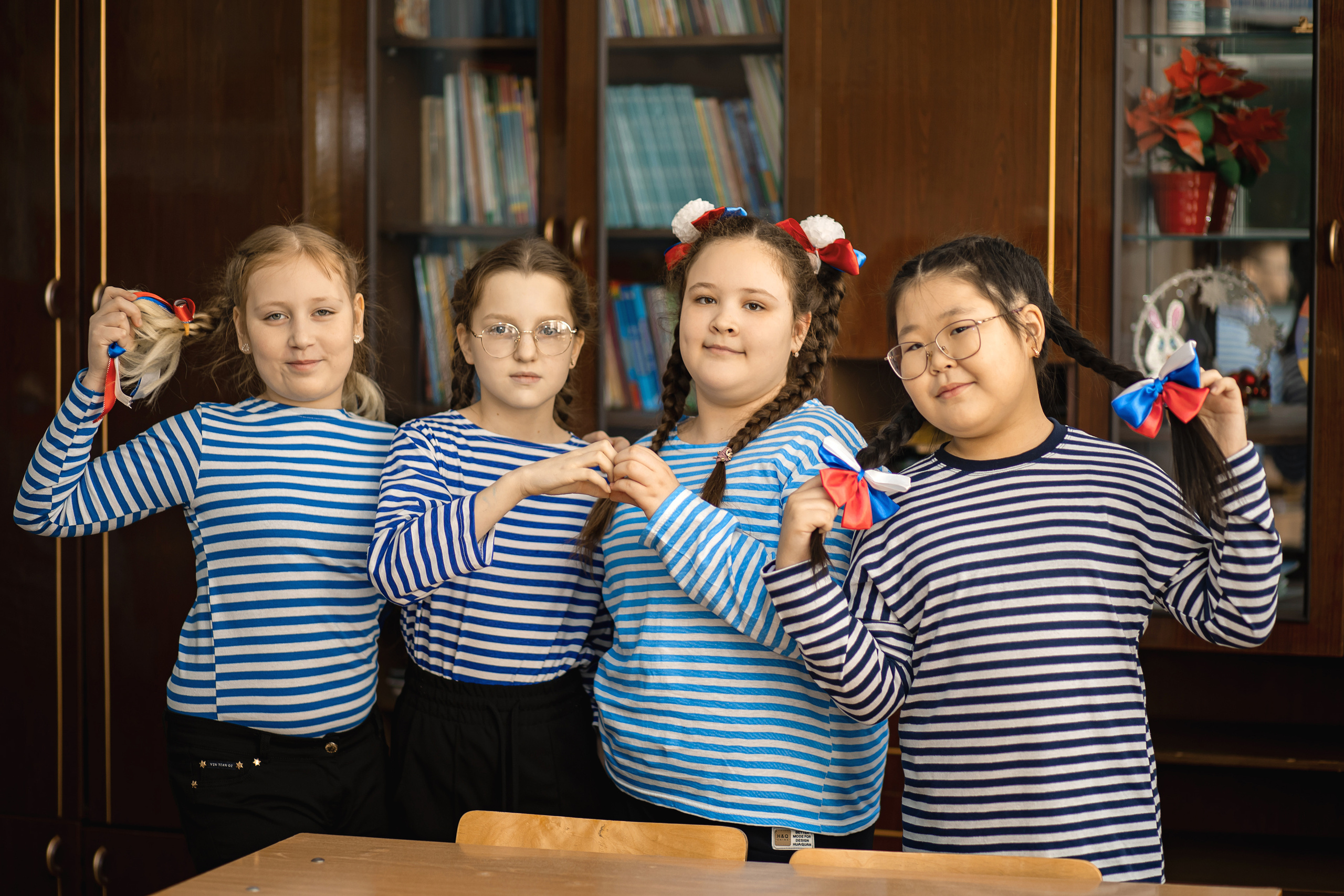 Макет для кадетов. Фотограф Григорьева Ольга. Портретная, семейная съёмка, Love Stori, видеосъёмка в городе Чита. Выпускные альбомы, фотокниги