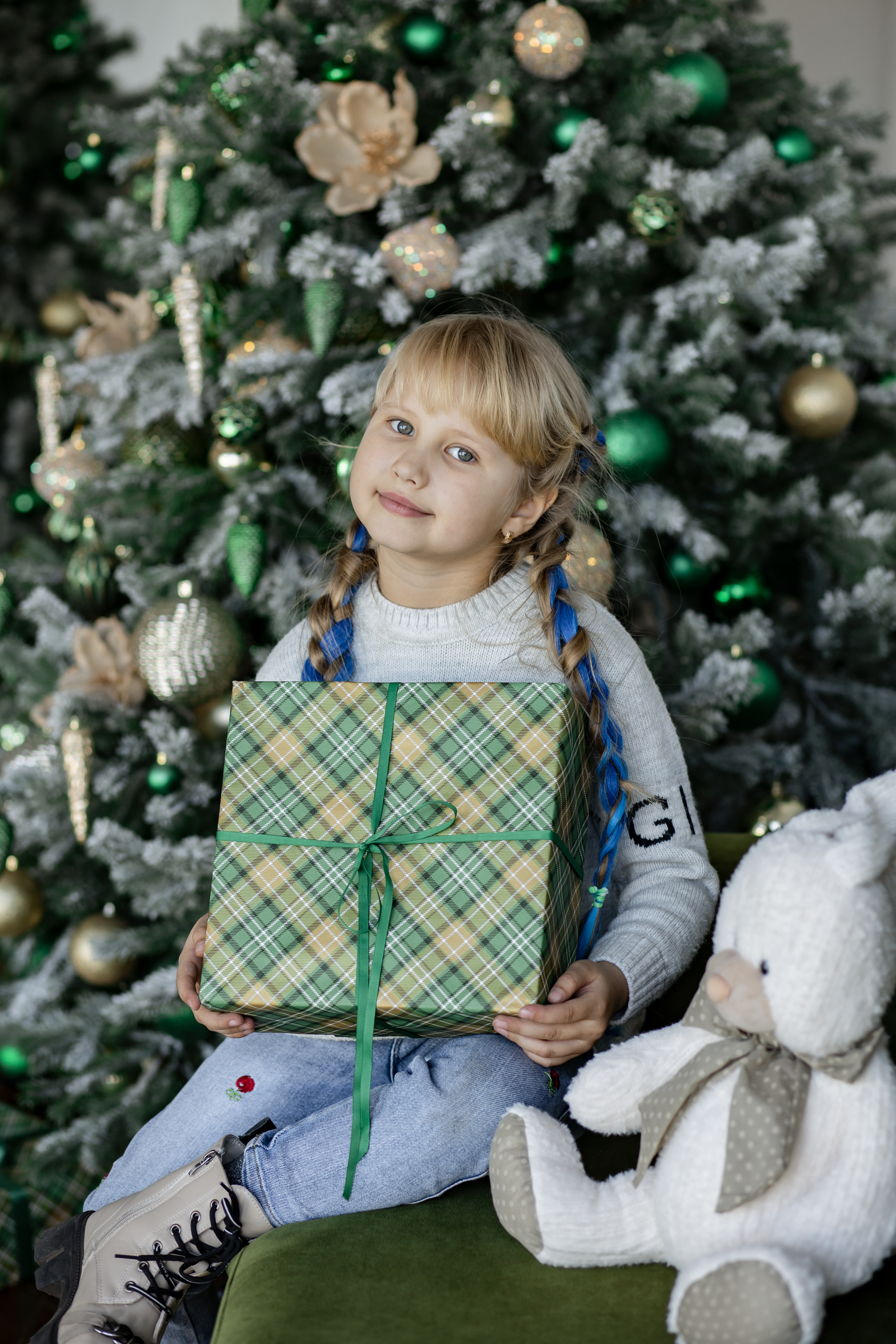 Новогодняя съёмка в студии. Фотограф Григорьева Ольга. Портретная, семейная съёмка, Love Stori, видеосъёмка в городе Чита. Выпускные альбомы, фотокниги