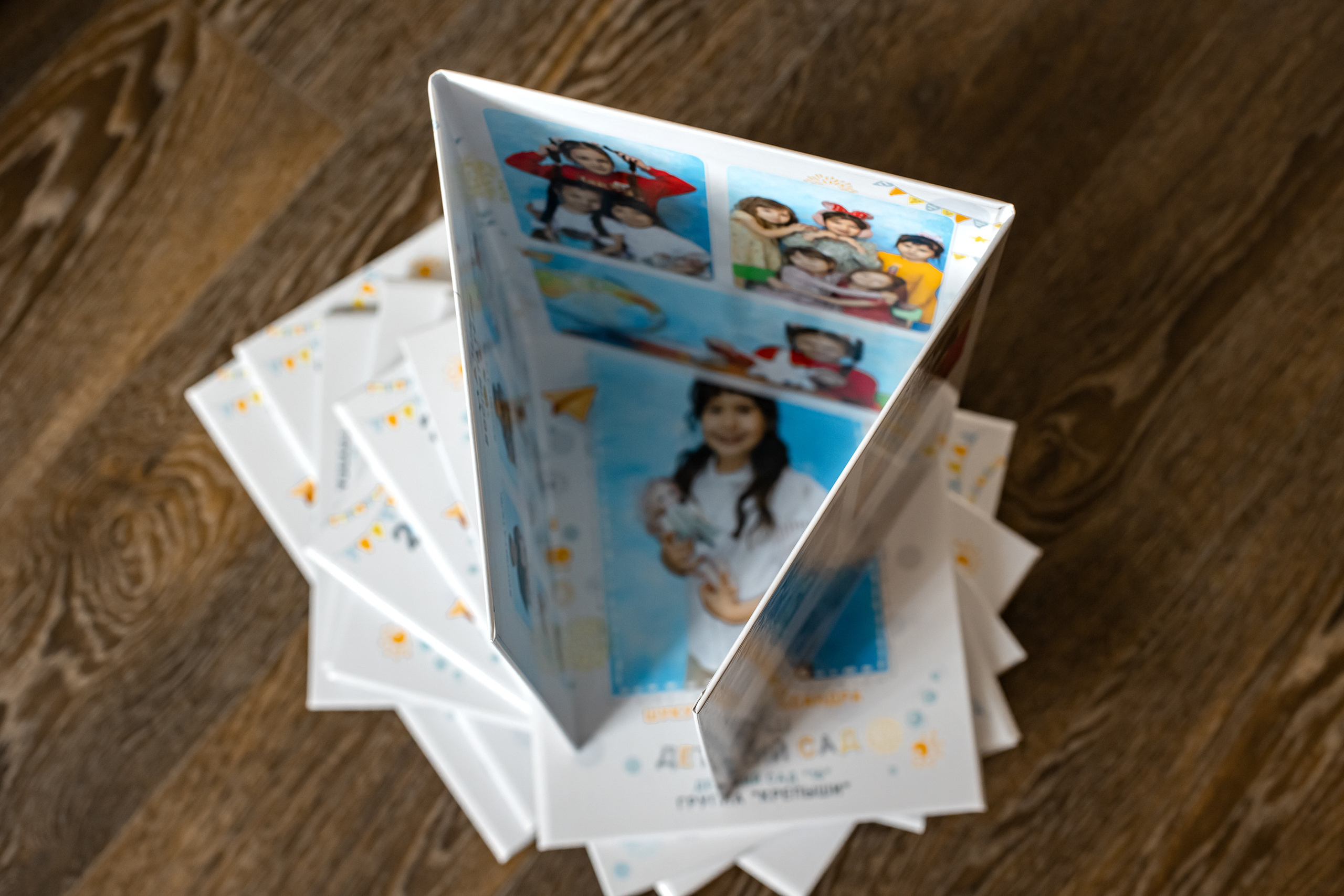 <title> Выпускной альбом Чита, Школа Чита, детский сад Чита,живоефото. Фотограф Григорьева Ольга. Портретная, семейная съёмка, Love Stori, видеосъёмка в городе Чита. Выпускные альбомы, фотокниги