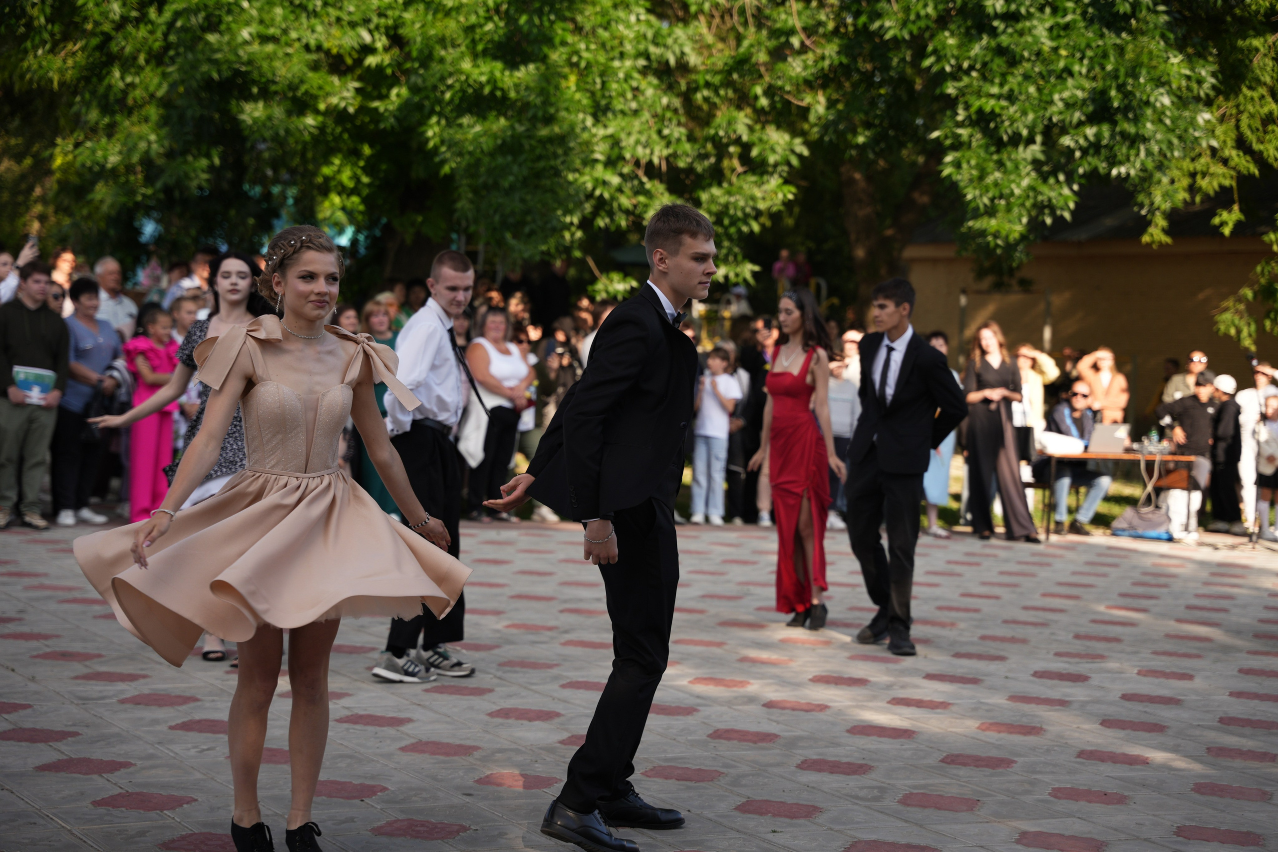 Выпускной в парке. Ольга Плаксина фотограф в Саратове