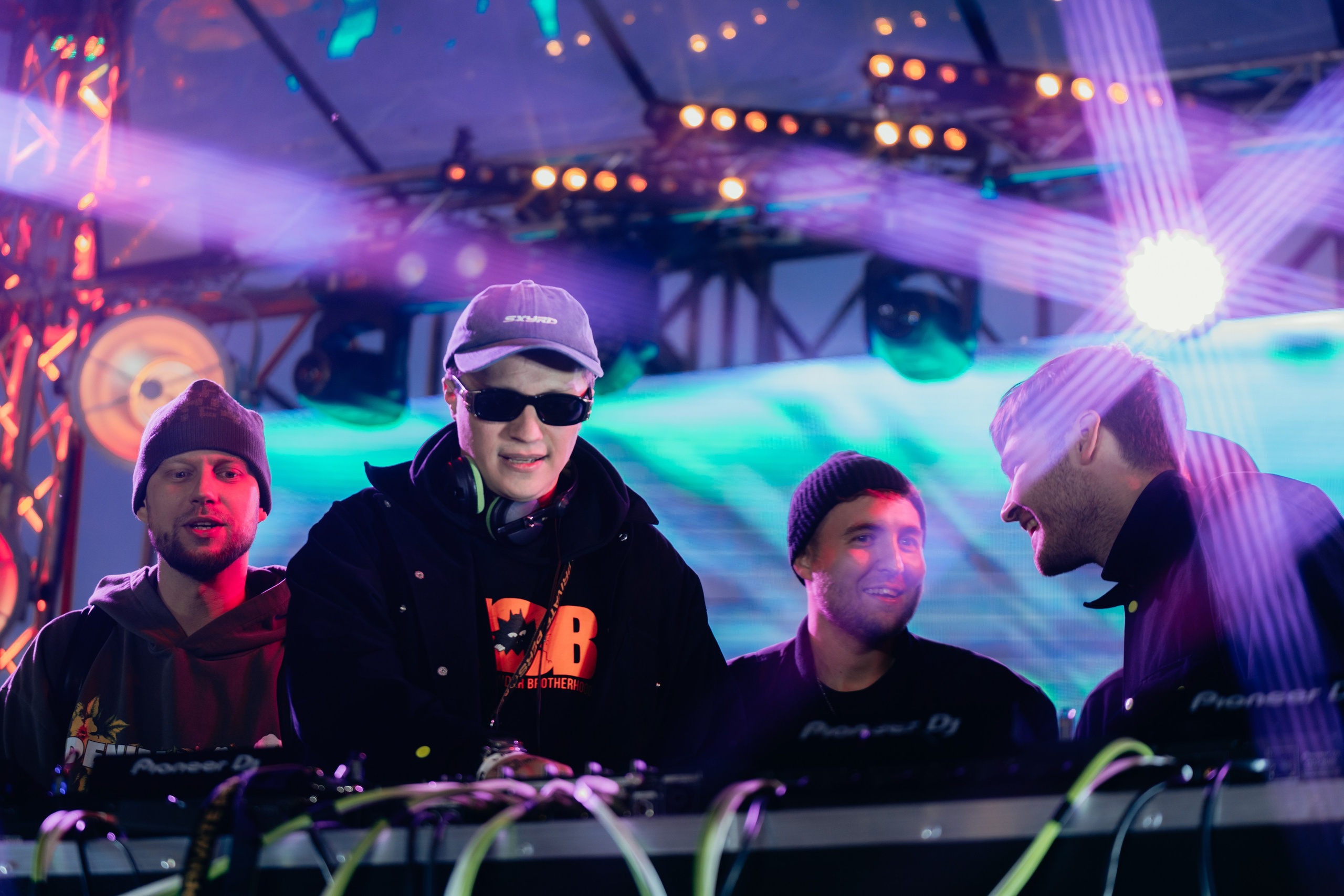 ЛАУД, КАССЕТА, Kristina Si x URAM FEST. Главная