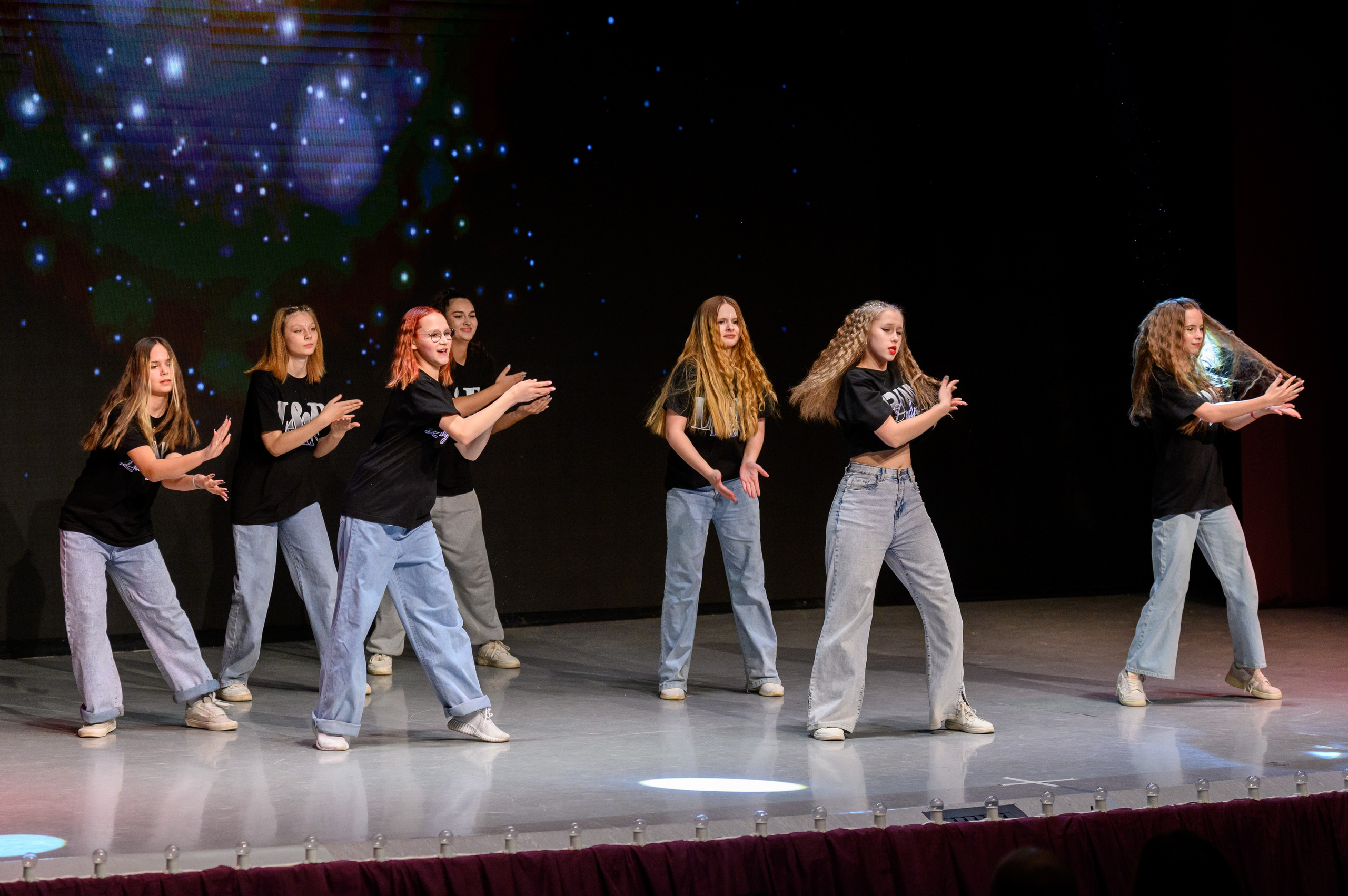 Отчётный концерт «Зажигай». Главная