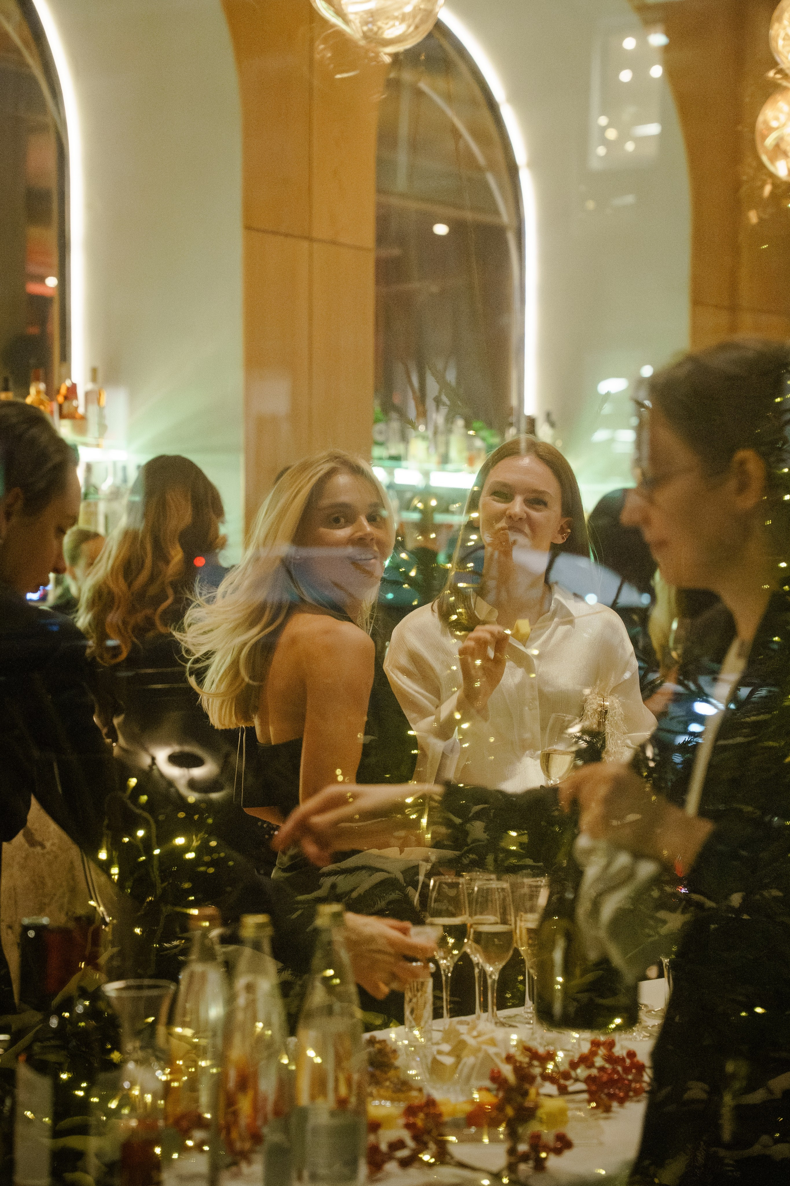 Литературный вечер «Libra». Репортажный фотограф в Москве Саша Дружинина