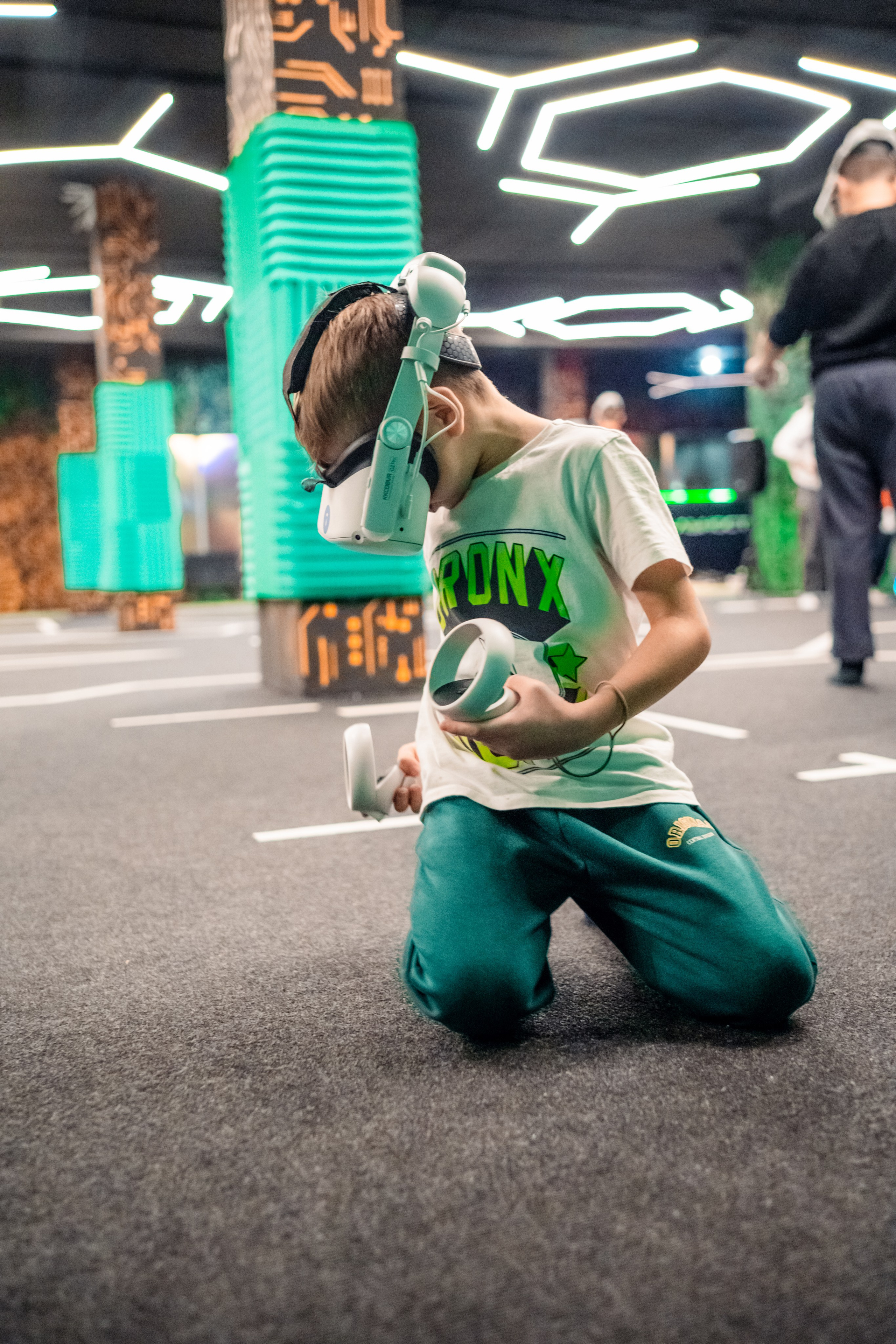 VR (November-December 2024). Felixtones