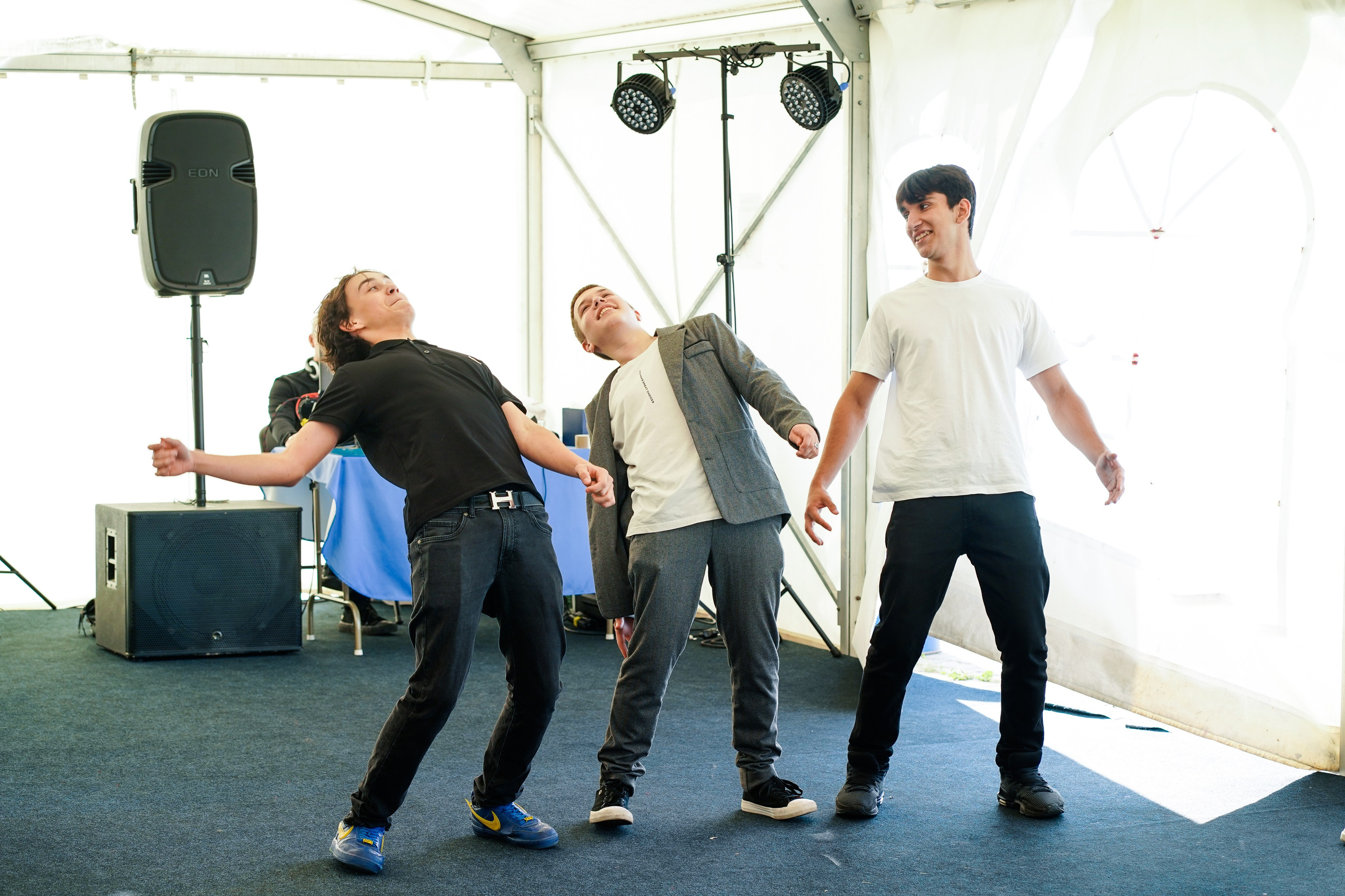 Выпускной 9 класса школа 19 в Коматек. Семейный и портретный фотограф в Екатеринбурге Анна Лобанова