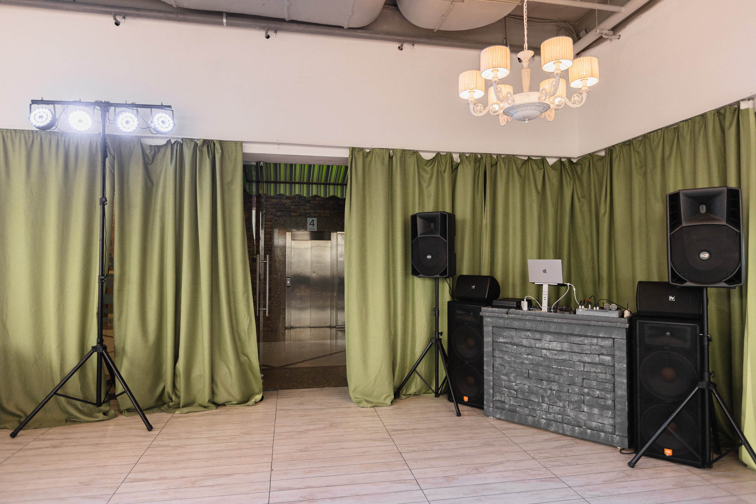 Ресторан Mishkin Mishkin. Профессиональный фотограф Иван Низиенко