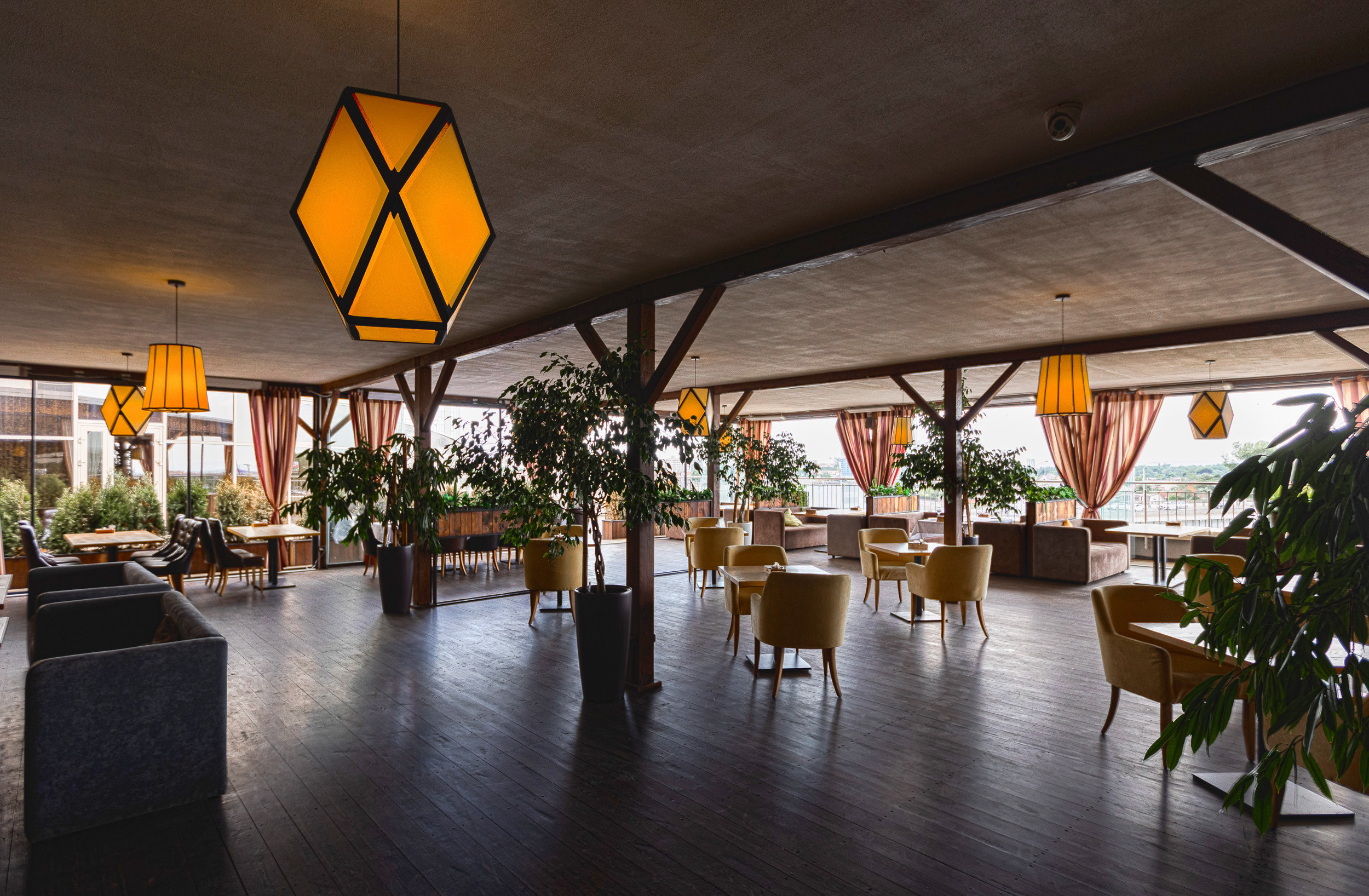 Ресторан Mishkin Mishkin. Профессиональный фотограф Иван Низиенко