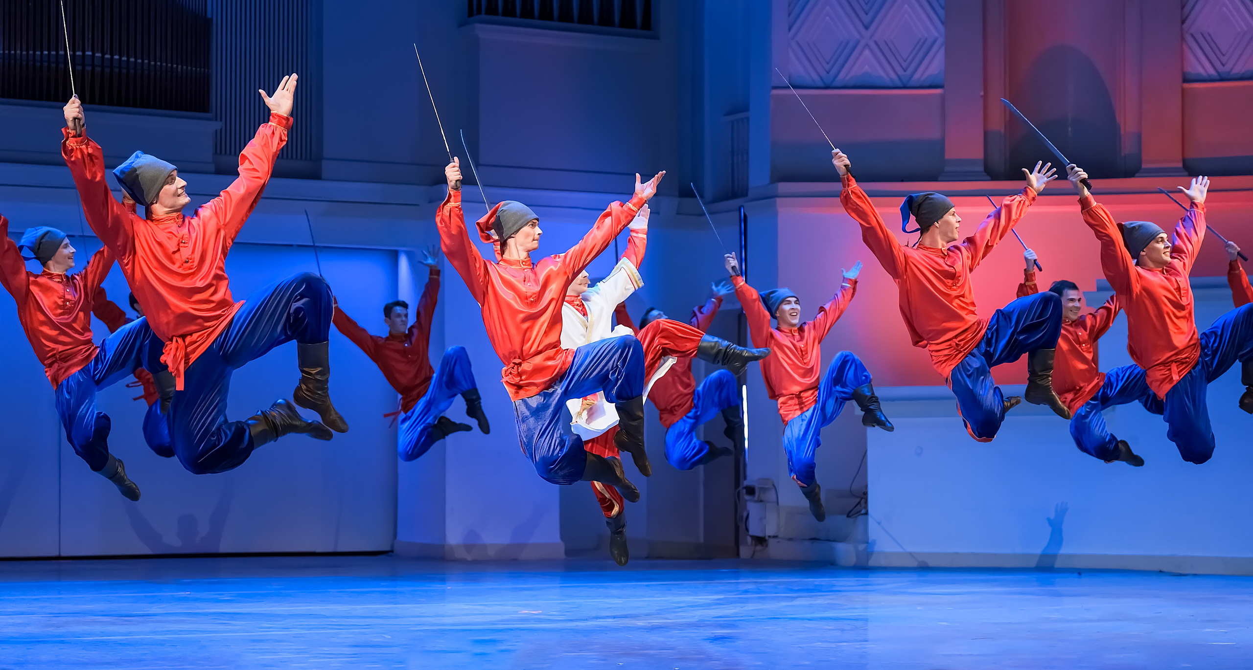 Красноярский государственный академический ансамбль танца Сибири им. Михаила Годенко. Балетный фотограф Москва Майоров Николай