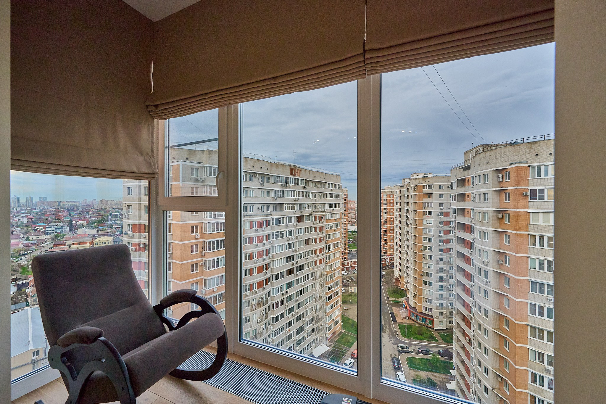 кресло окна балкон