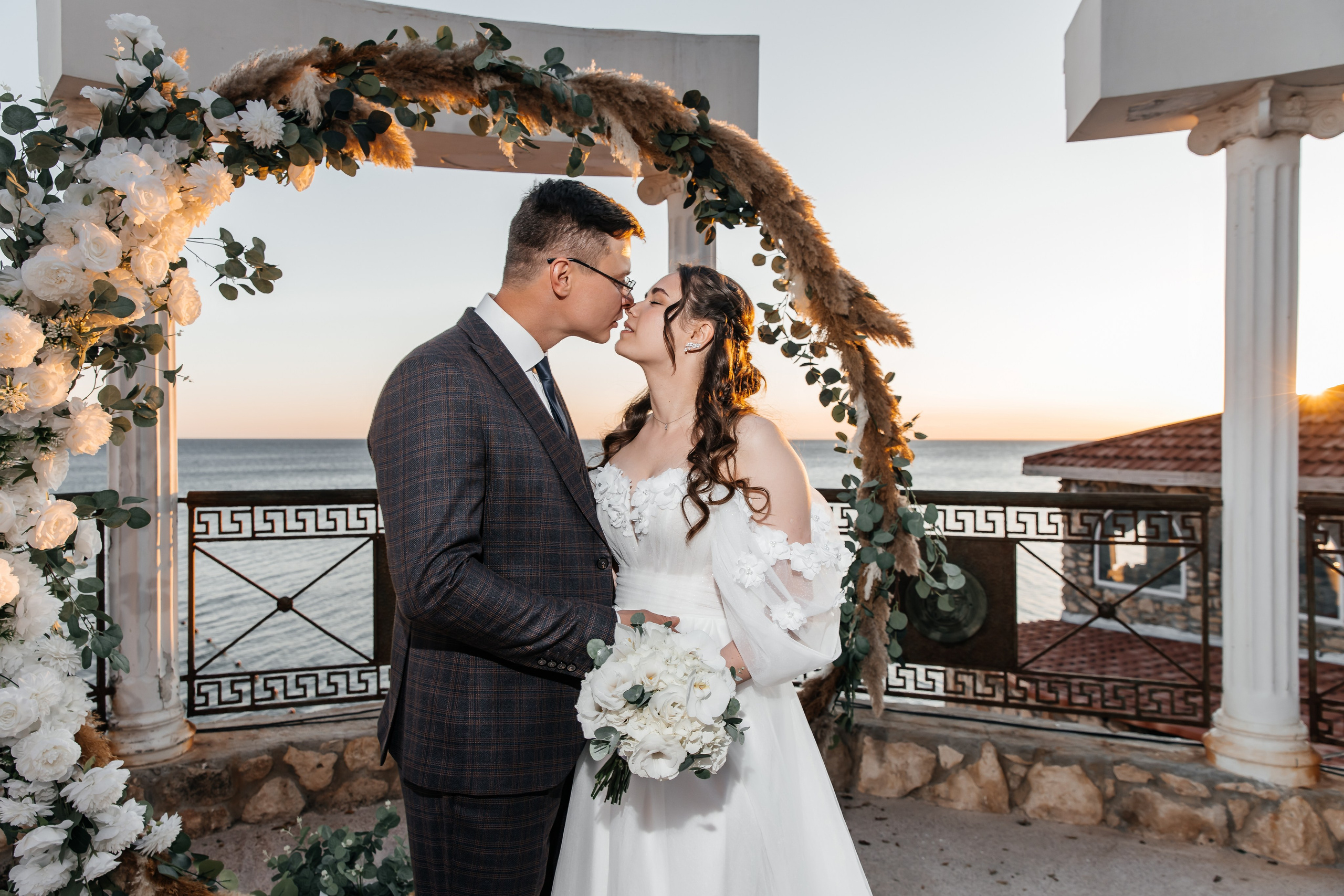 Анонс свадьбы для Ольги и Николая. Свадебный фотограф в Крыму и Севастополе Ольга Баскакова