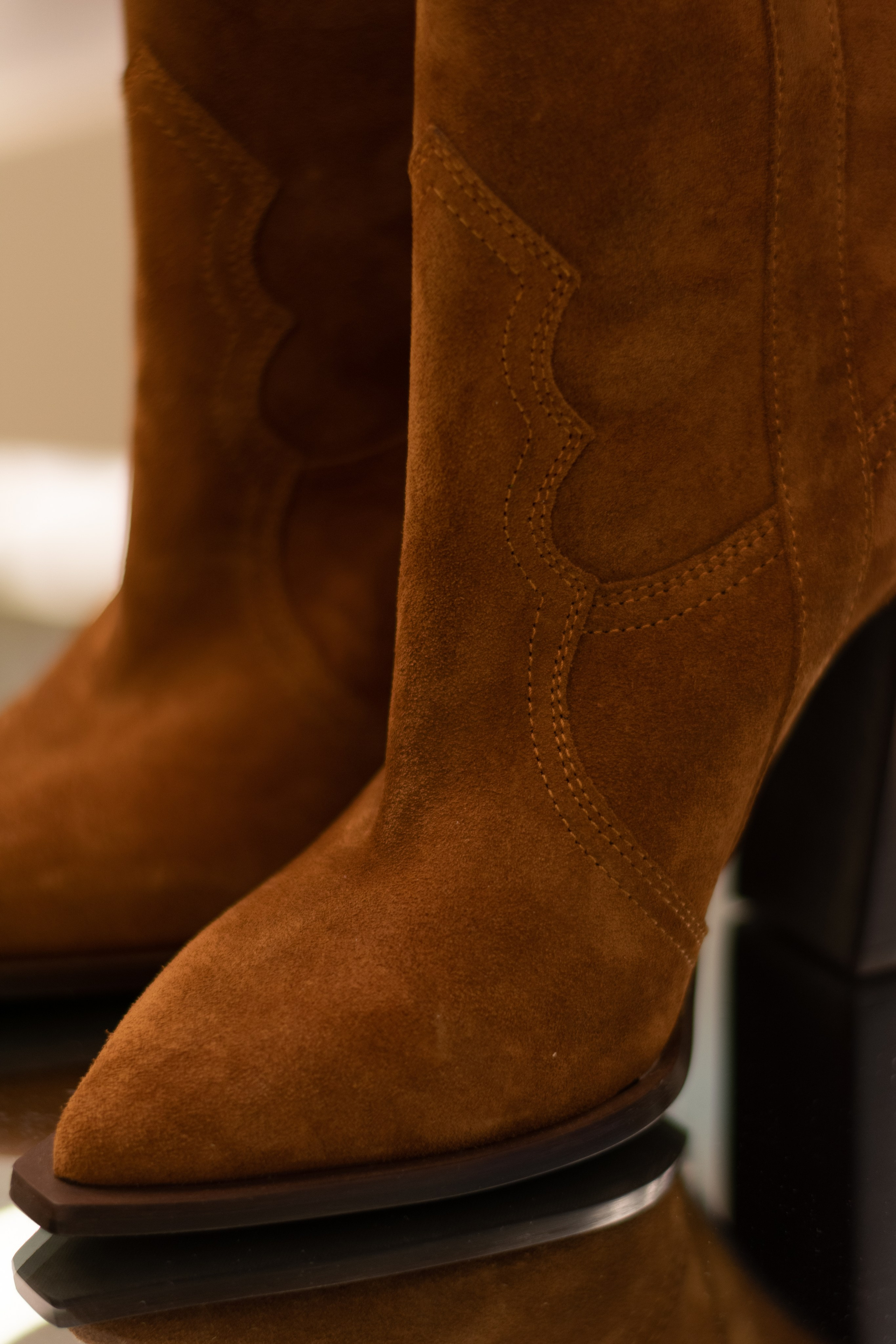 Для организаций. Предметная фотосессия для обувного магазина Capsula. Фотограф/видеограф Богдан Голованов