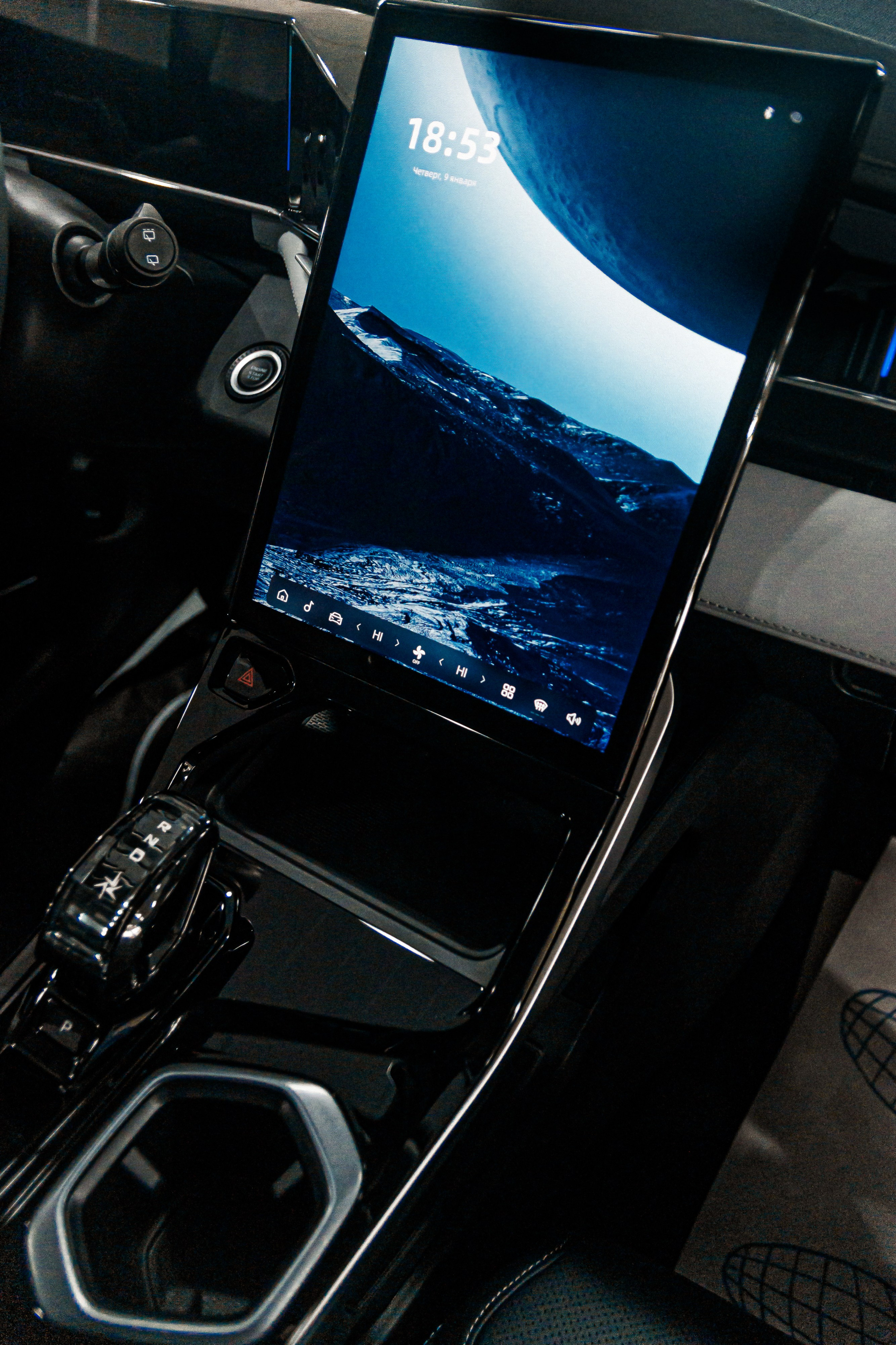 Джили Центр Минск. Свадебный фотограф Минск, Фаниполь, Беларусь Кирилл Напреев