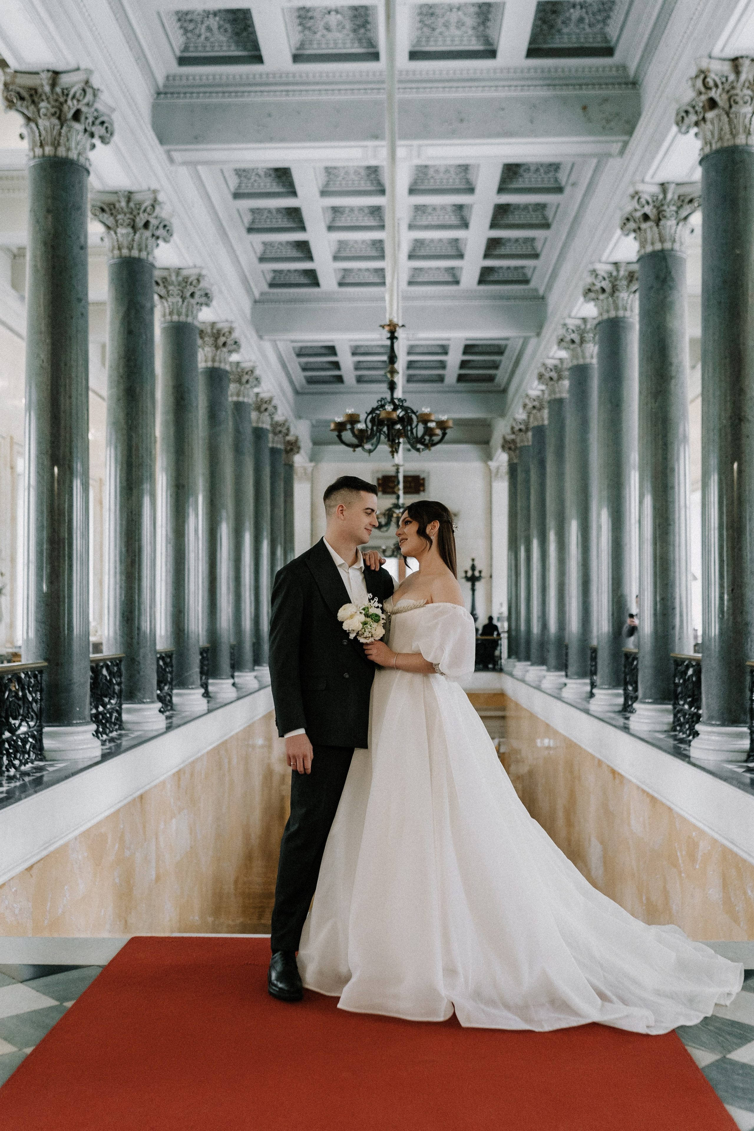 Ксения и Эдуард с пленкой 35 mm. Фотограф в Санкт-Петербурге Юлия Гербель