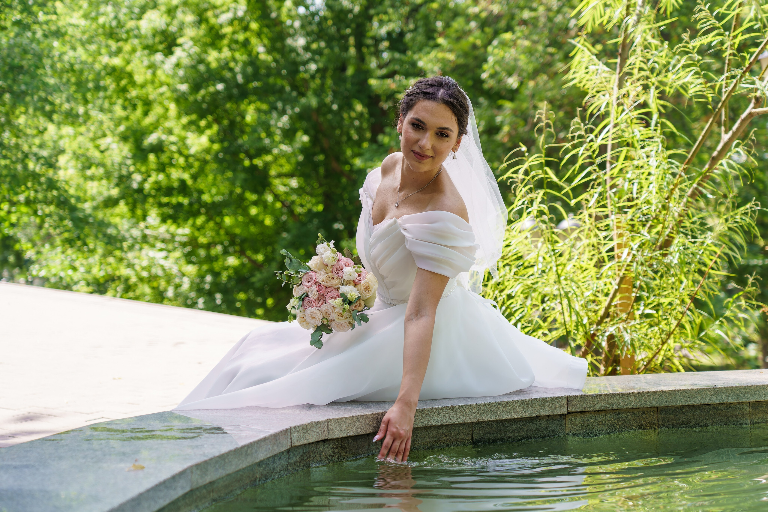 Альбом свадебная фотосъёмка, венчание, утро невесты, роспись, банкет. «Студия DRONAVT`s» — видеосъёмка и фотография г. Москва
