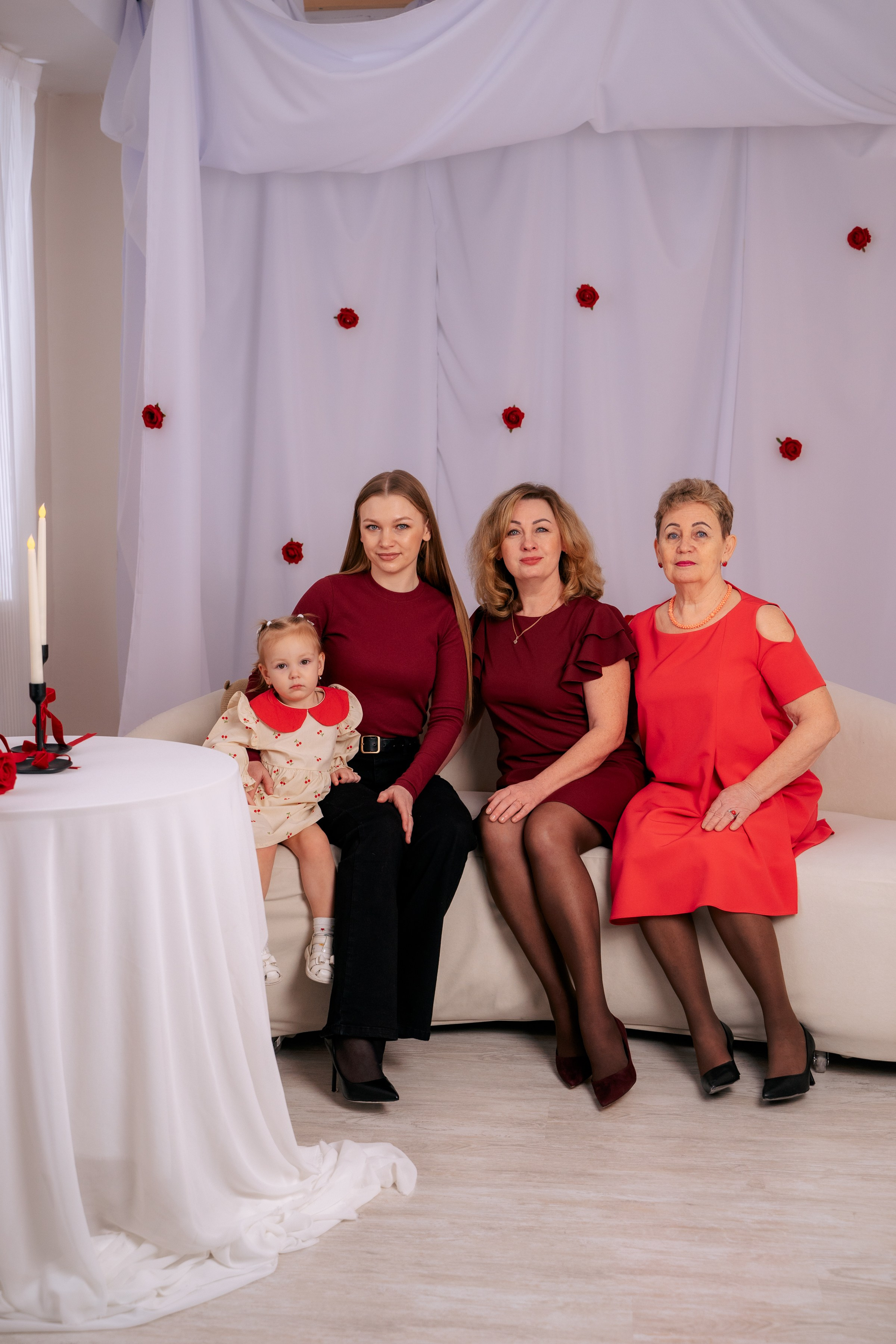 Катерина, Анна и их бабушки. Фотограф в Казани Алсу Багабиева