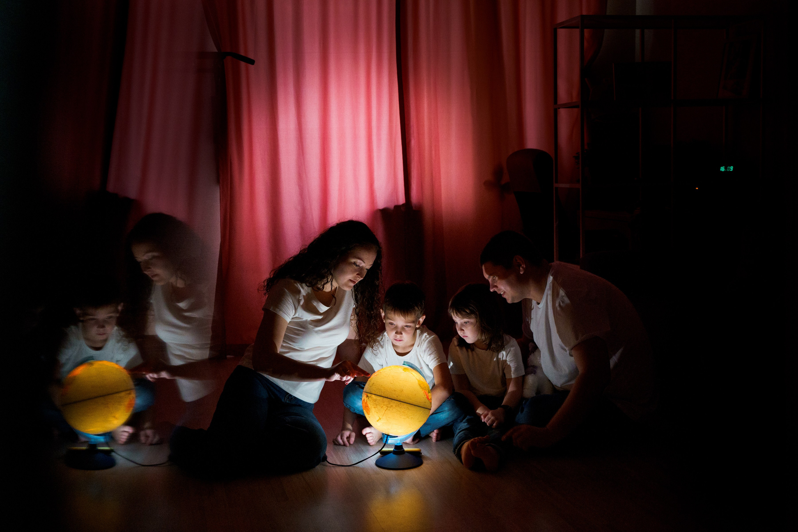 Вова, Вероника + 2. Главная