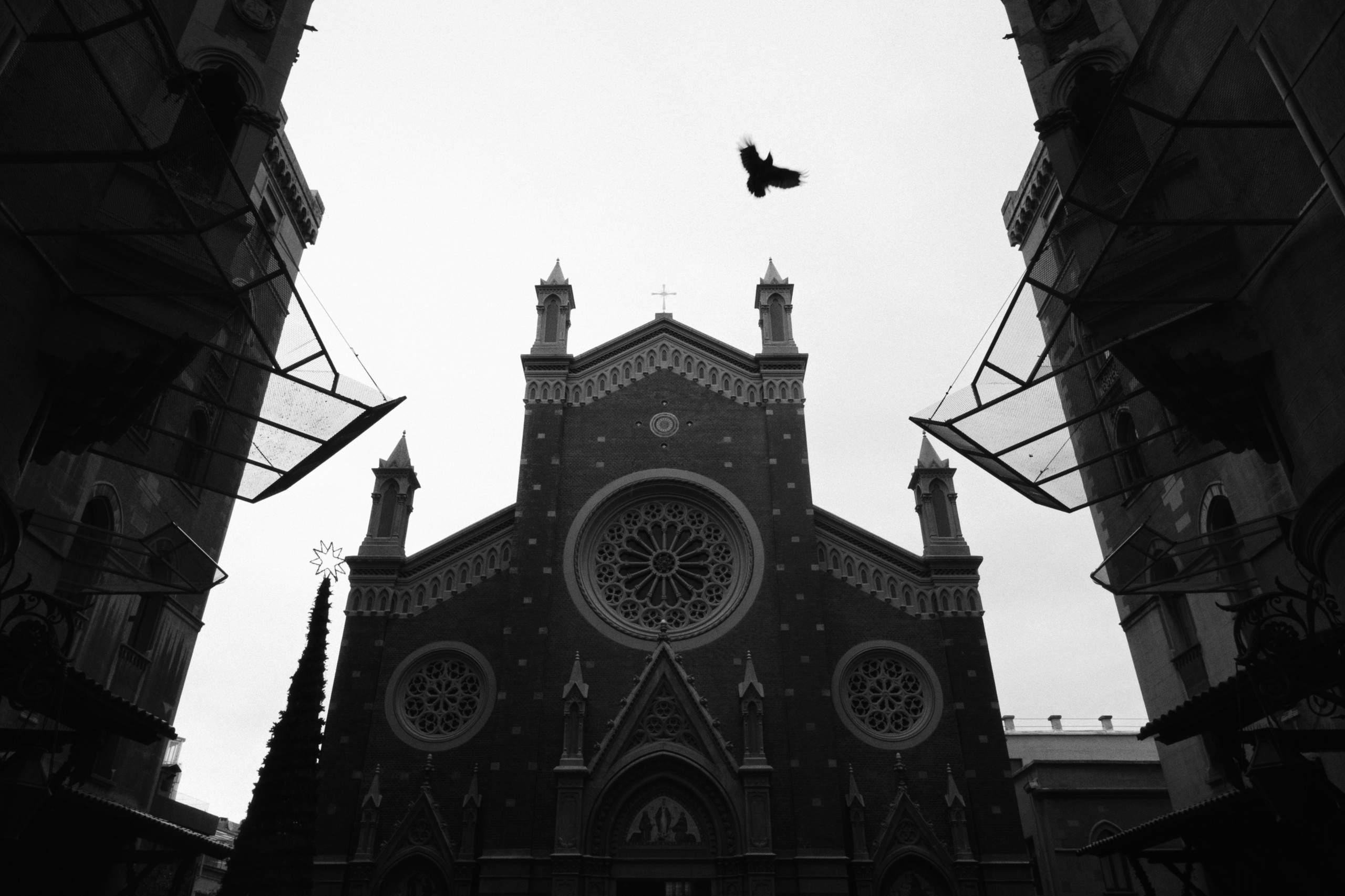 Beyoğlu x Karakoy, Istanbul / Türkey AW26. Фотограф Юрин Евгений