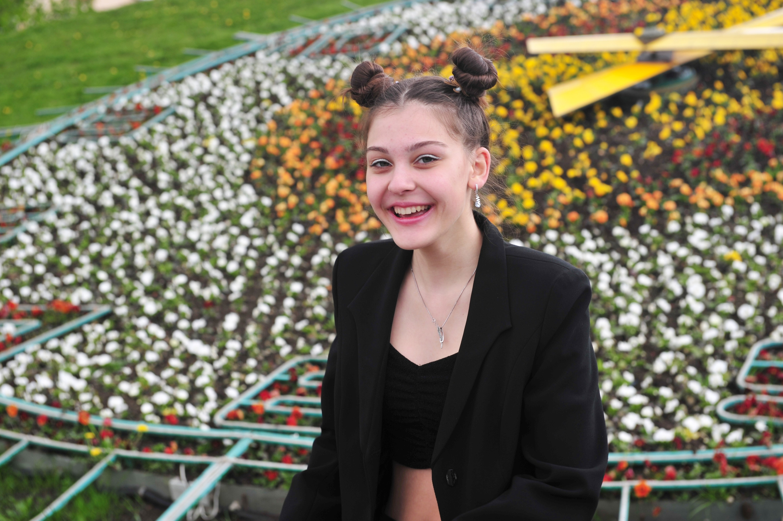 Последний Звонок на Поклонной Горе (уличная фотосессия 9-классников). Свадебный и семейный фотограф в Москве Ирина Гончарова