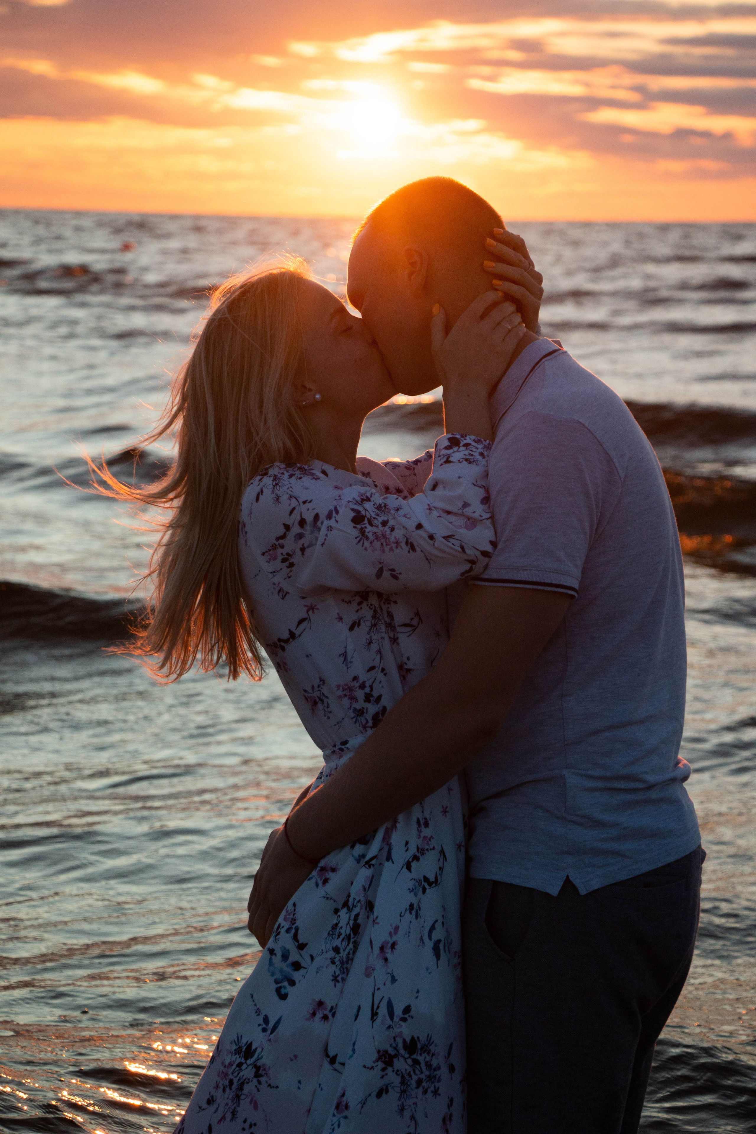 Бережно сохраняю ваши чувства и истории на своих фотографиях