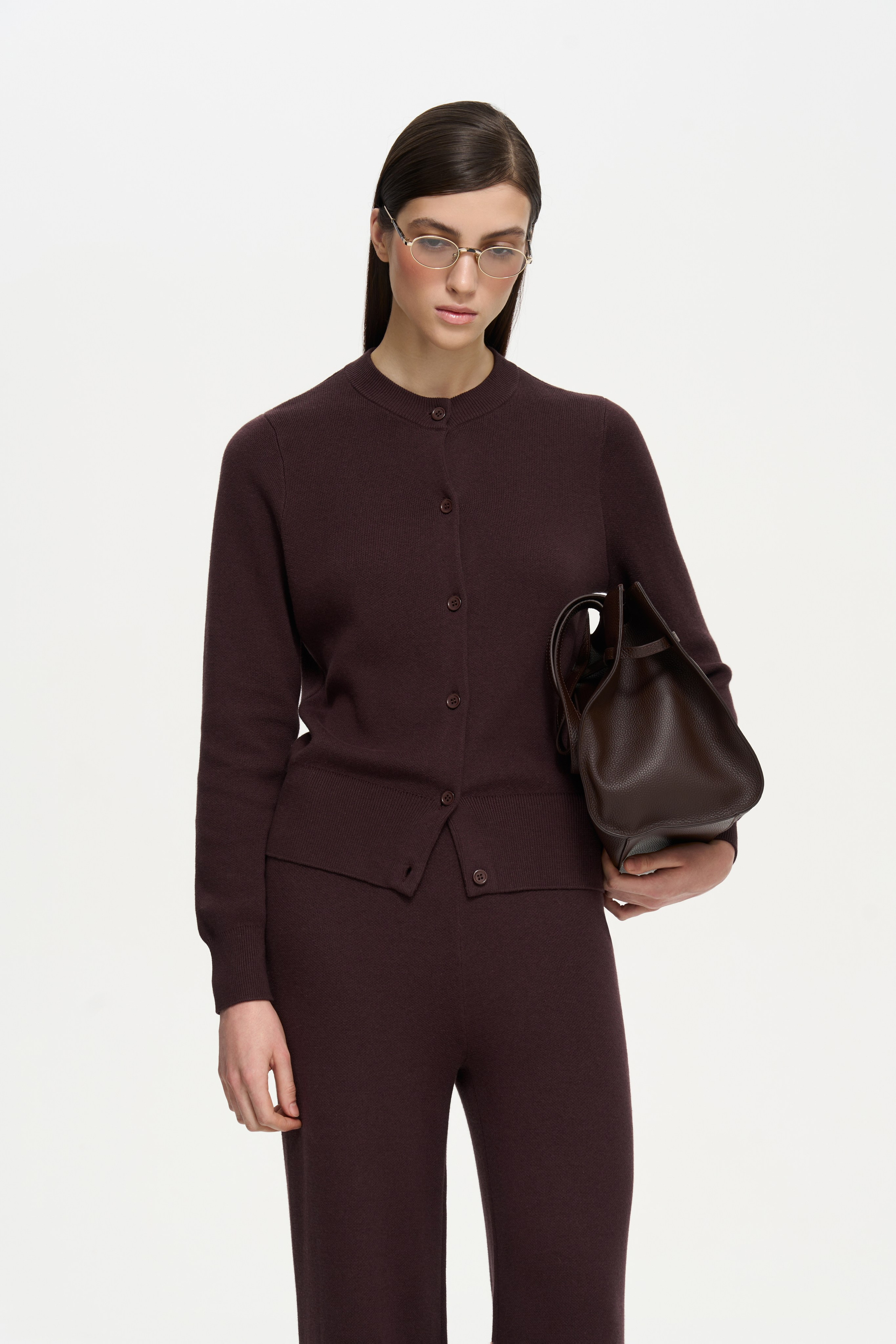 Catalogue the amian. Nadezhda Diskant is a Moscow and Saint Petersburg based photographer