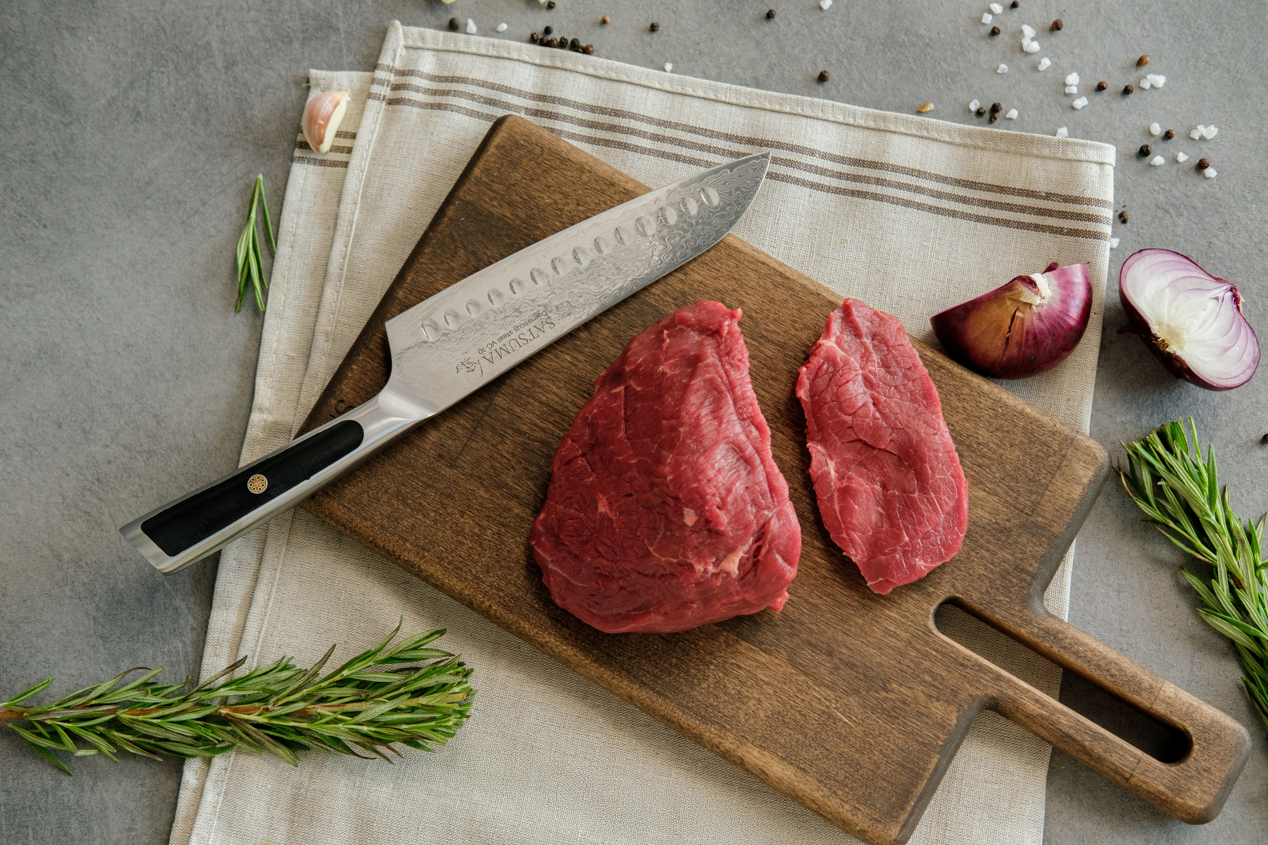 Подготовка к съемке кухонных ножей в СПб. Фотосессия для маркетплейсов