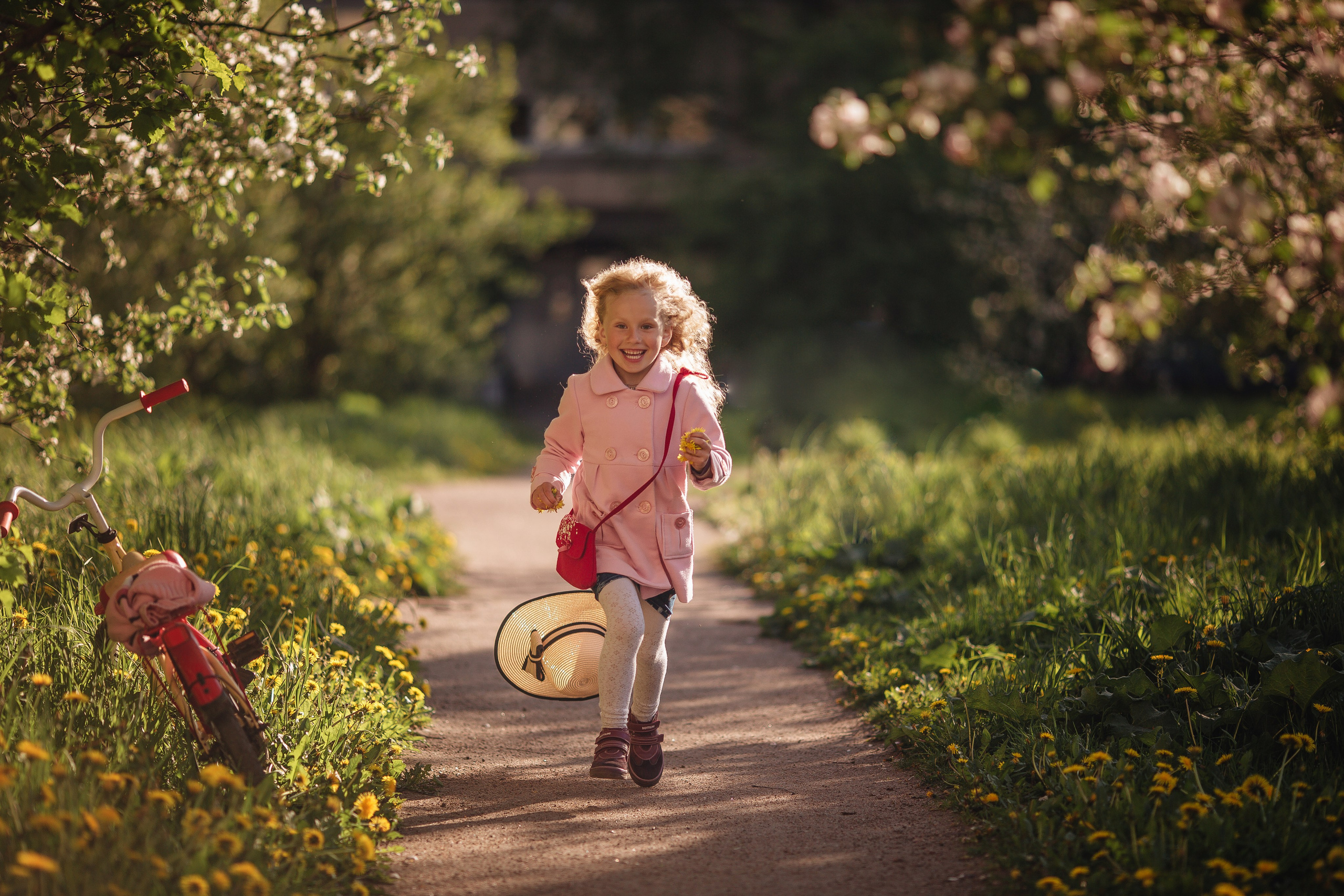 Фотосъемки в цветущих садах. Свадебный и семейный фотограф Спб Бошман Ирина