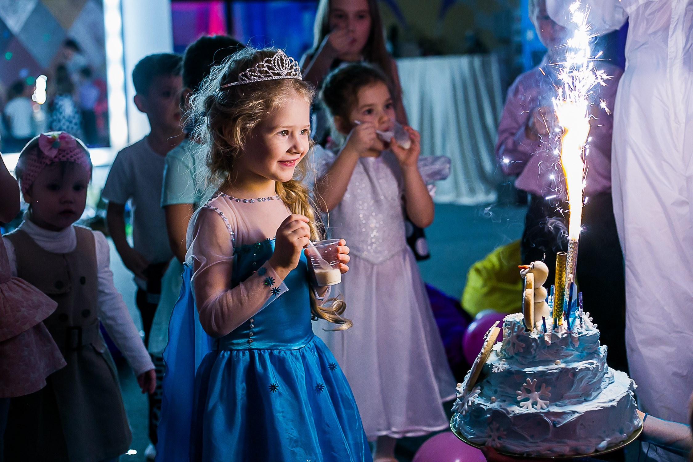 Команда специалистов в мире фотографии и видео. Детский фотограф, семейный фотограф