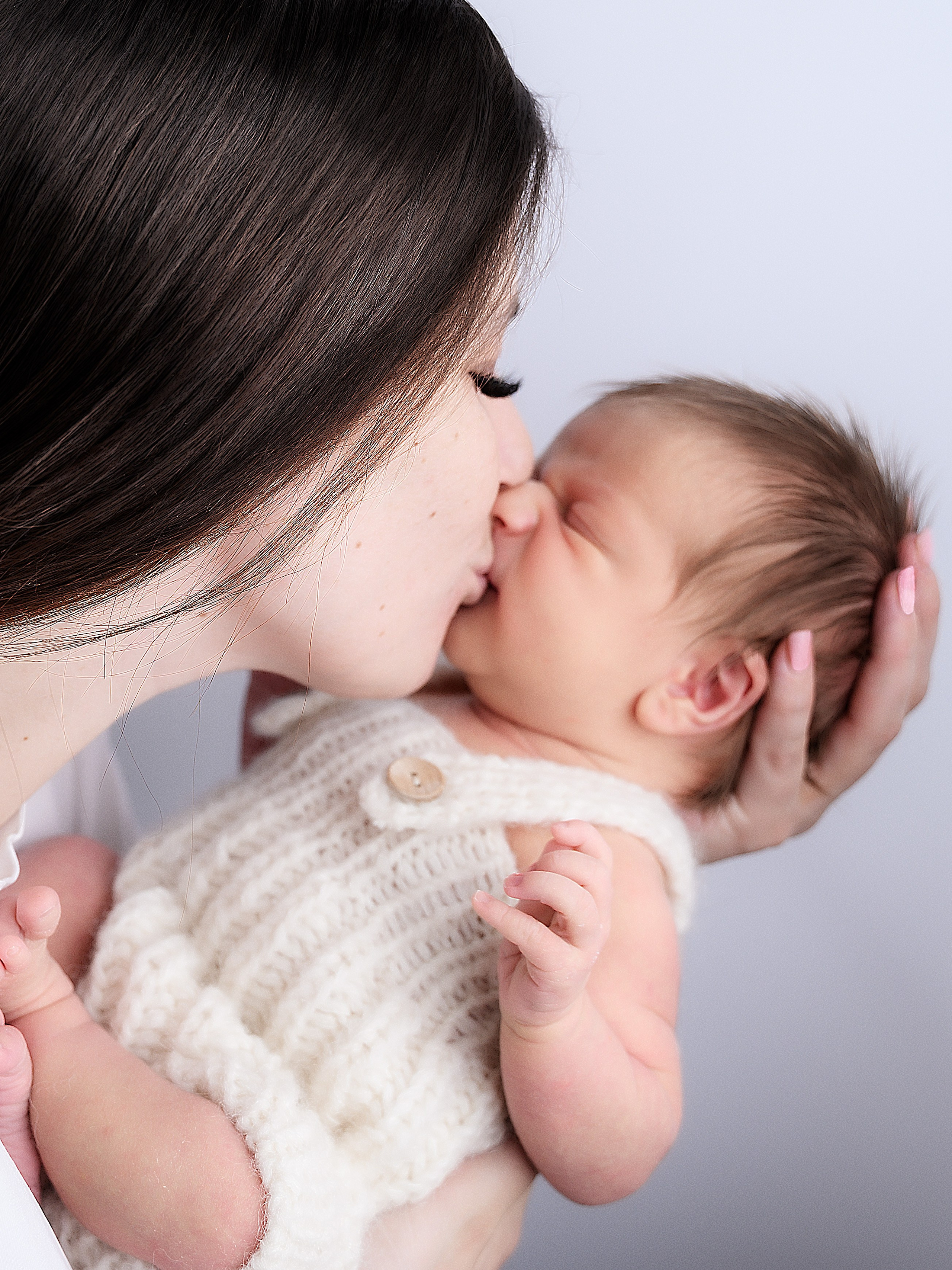 Фотосессия новорожденных — Уссурийск Пакет Базовый. Иван. Фотограф новорожденных (ньюборн) в г. Уссурийске Приморский край Ирина Губанова