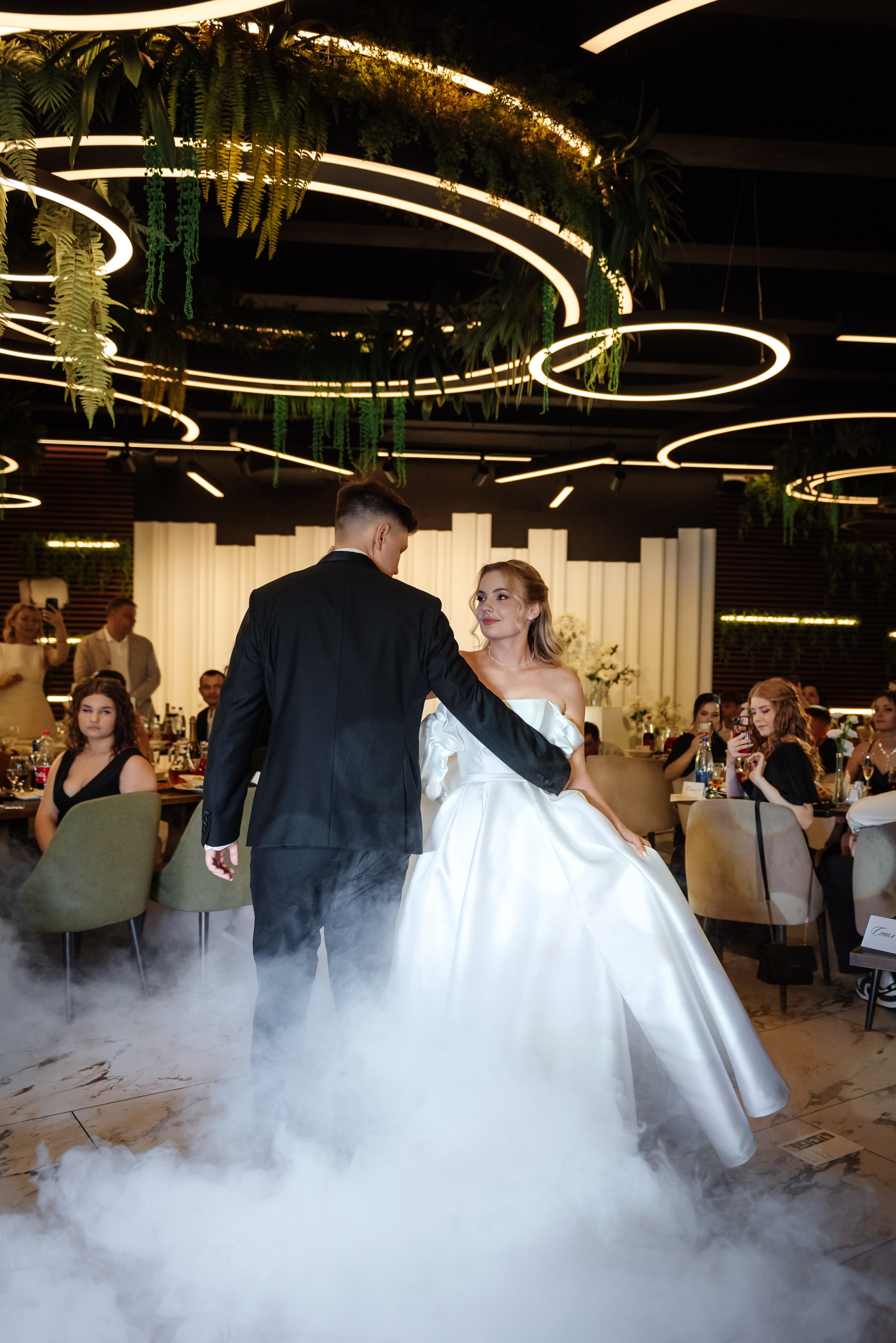 Денис и Анастасия. Свадебный и семейный фотограф в Алексеевке Марина Купреева