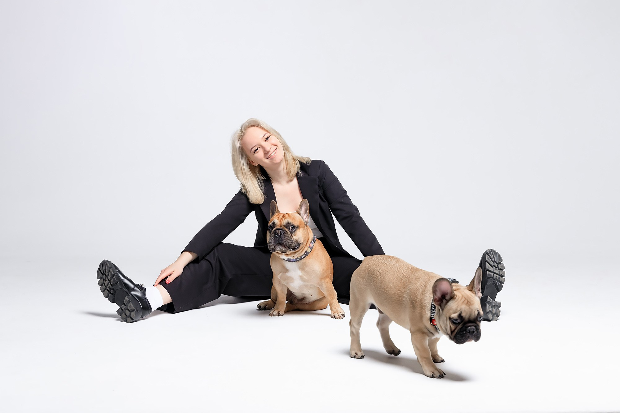 Семейная фотосессия с питомцами в студии. Фотограф в Саратове Ольга Мазлова