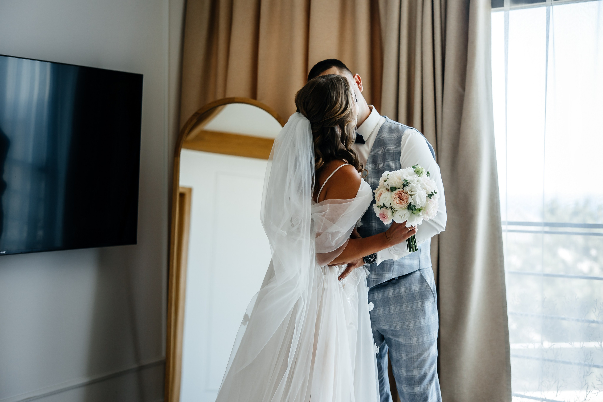 Анонс свадьбы Ксюши и Ивана. Свадебный фотограф в Крыму и Севастополе Ольга Баскакова