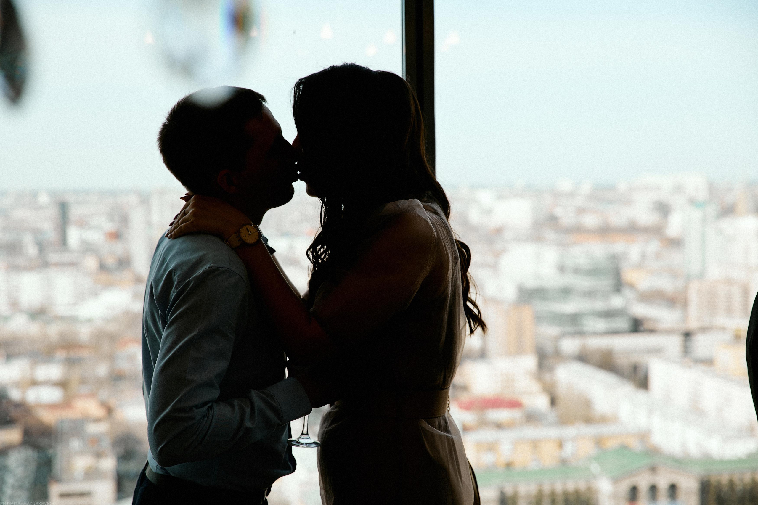 GIRL WITH DOBERMAN TATTOO. Дмитрий Мазуркевич: Профессиональный Репортажный Фотограф