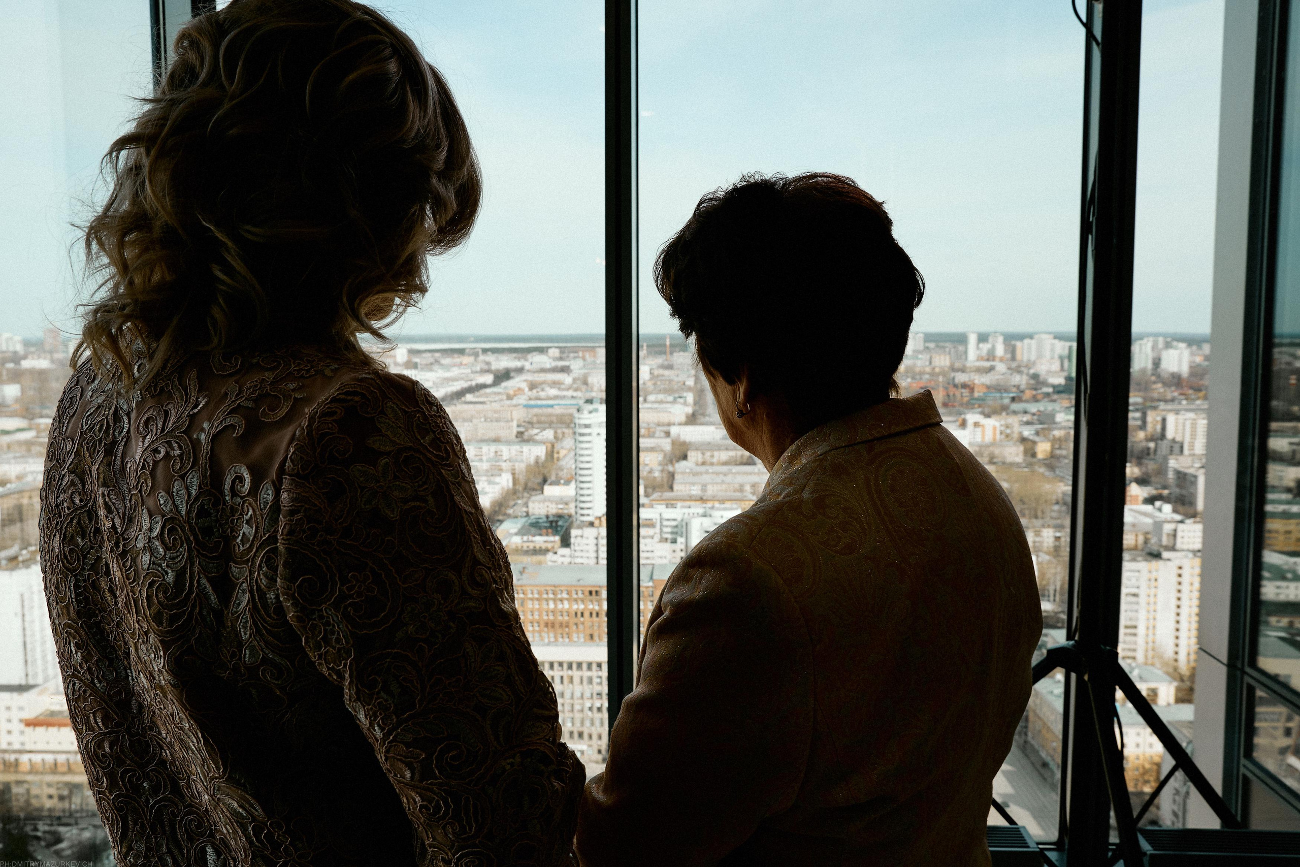 GIRL WITH DOBERMAN TATTOO. Дмитрий Мазуркевич: Профессиональный Репортажный Фотограф