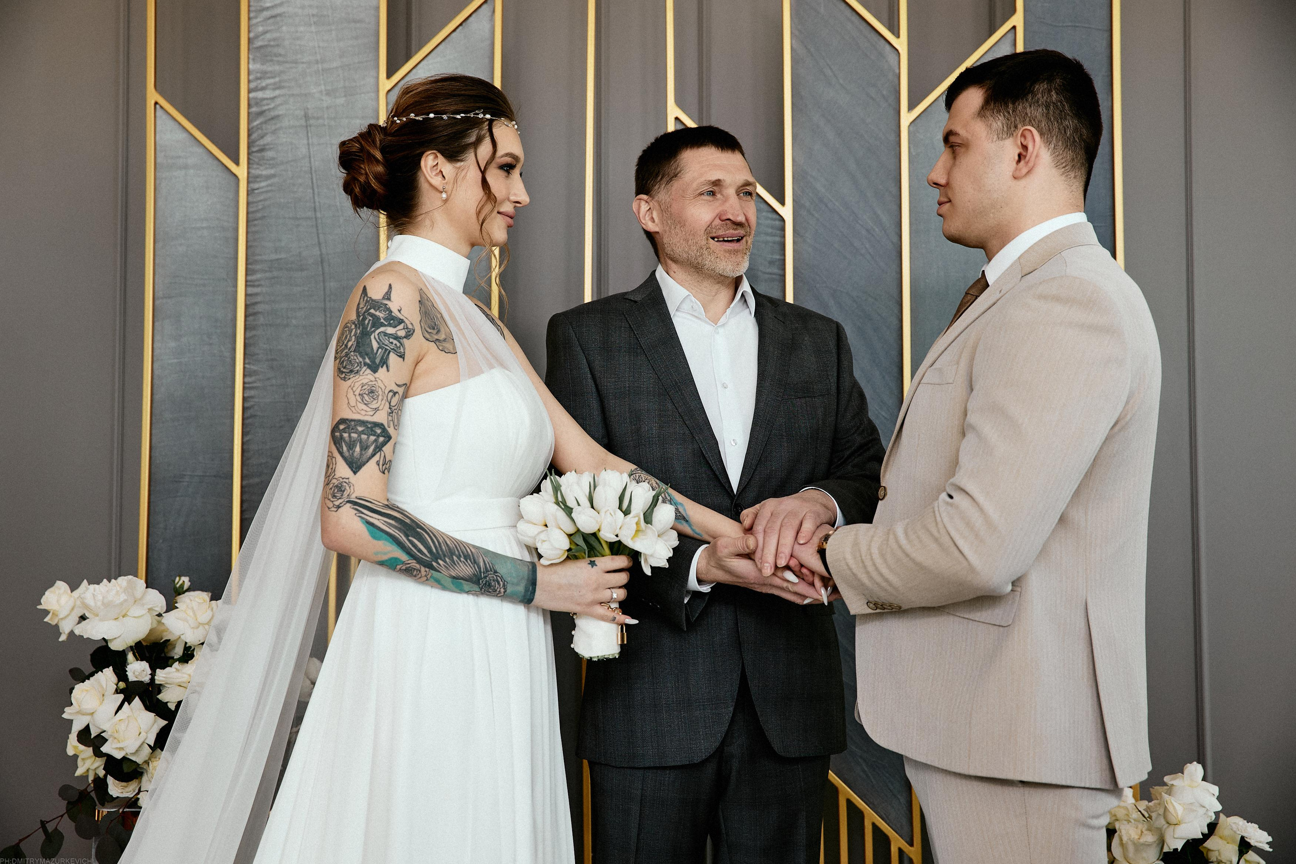 GIRL WITH DOBERMAN TATTOO. Дмитрий Мазуркевич: Профессиональный Репортажный Фотограф