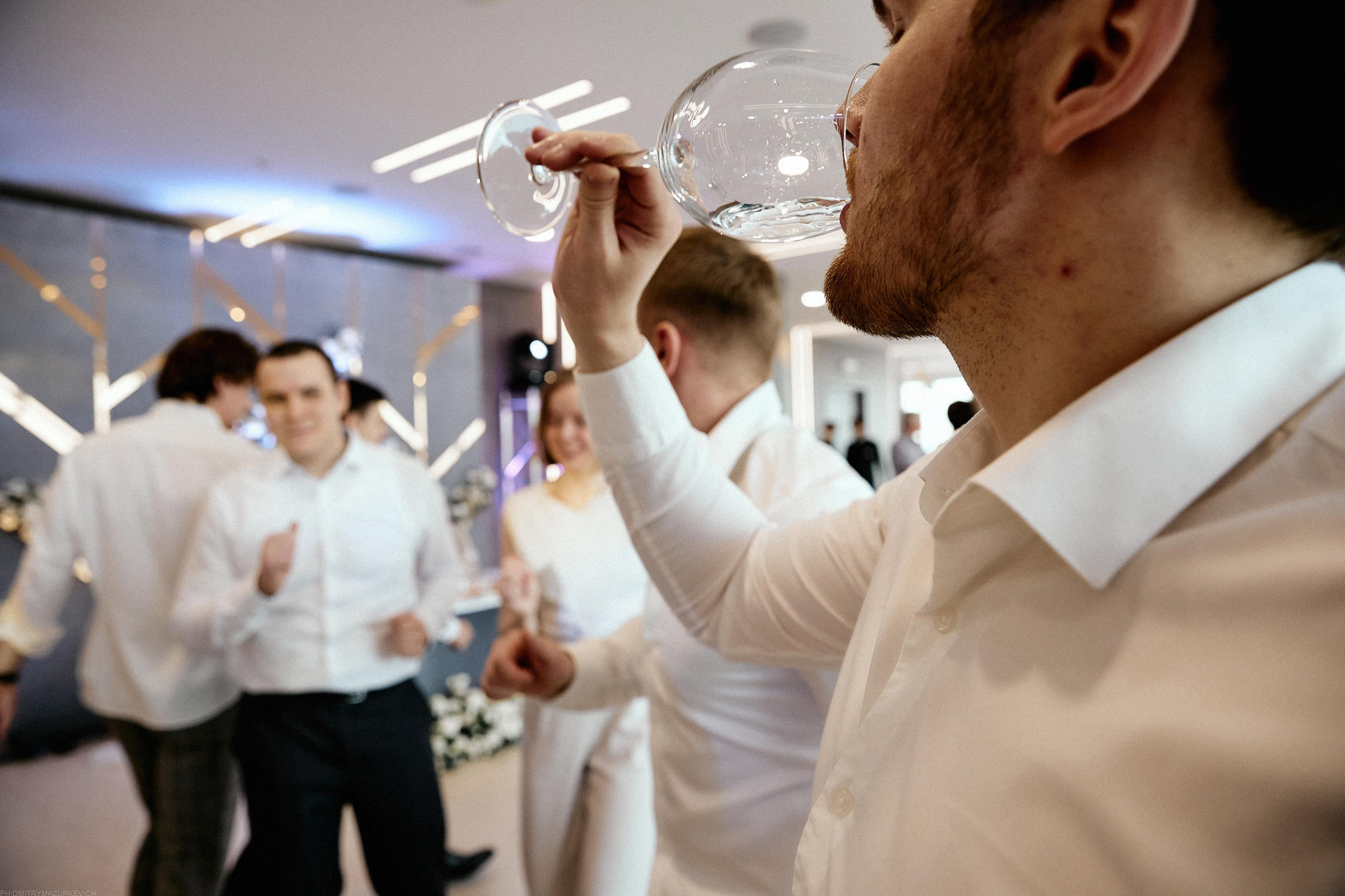 GIRL WITH DOBERMAN TATTOO. Дмитрий Мазуркевич: Профессиональный Репортажный Фотограф