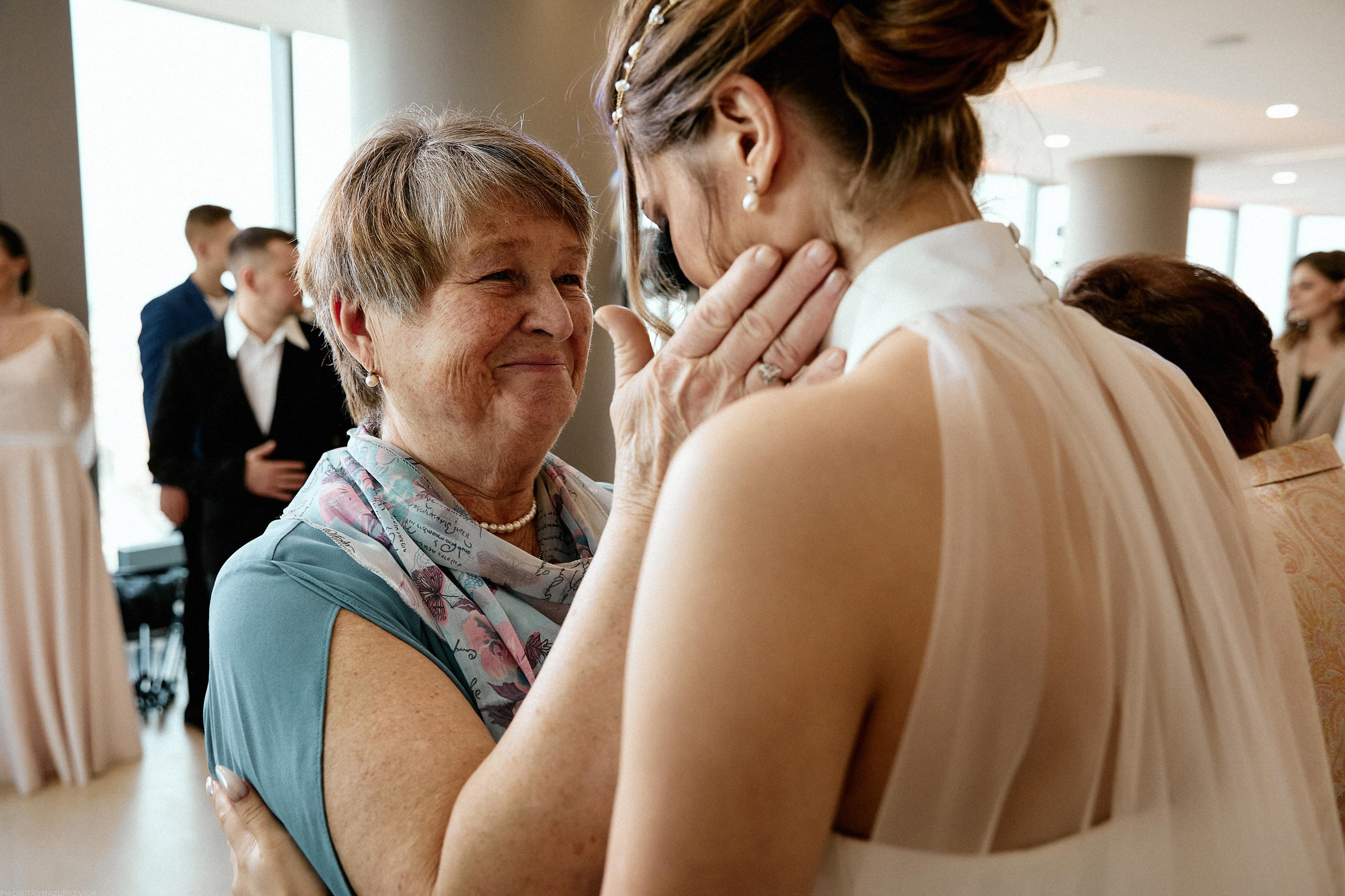 GIRL WITH DOBERMAN TATTOO. Дмитрий Мазуркевич: Профессиональный Репортажный Фотограф