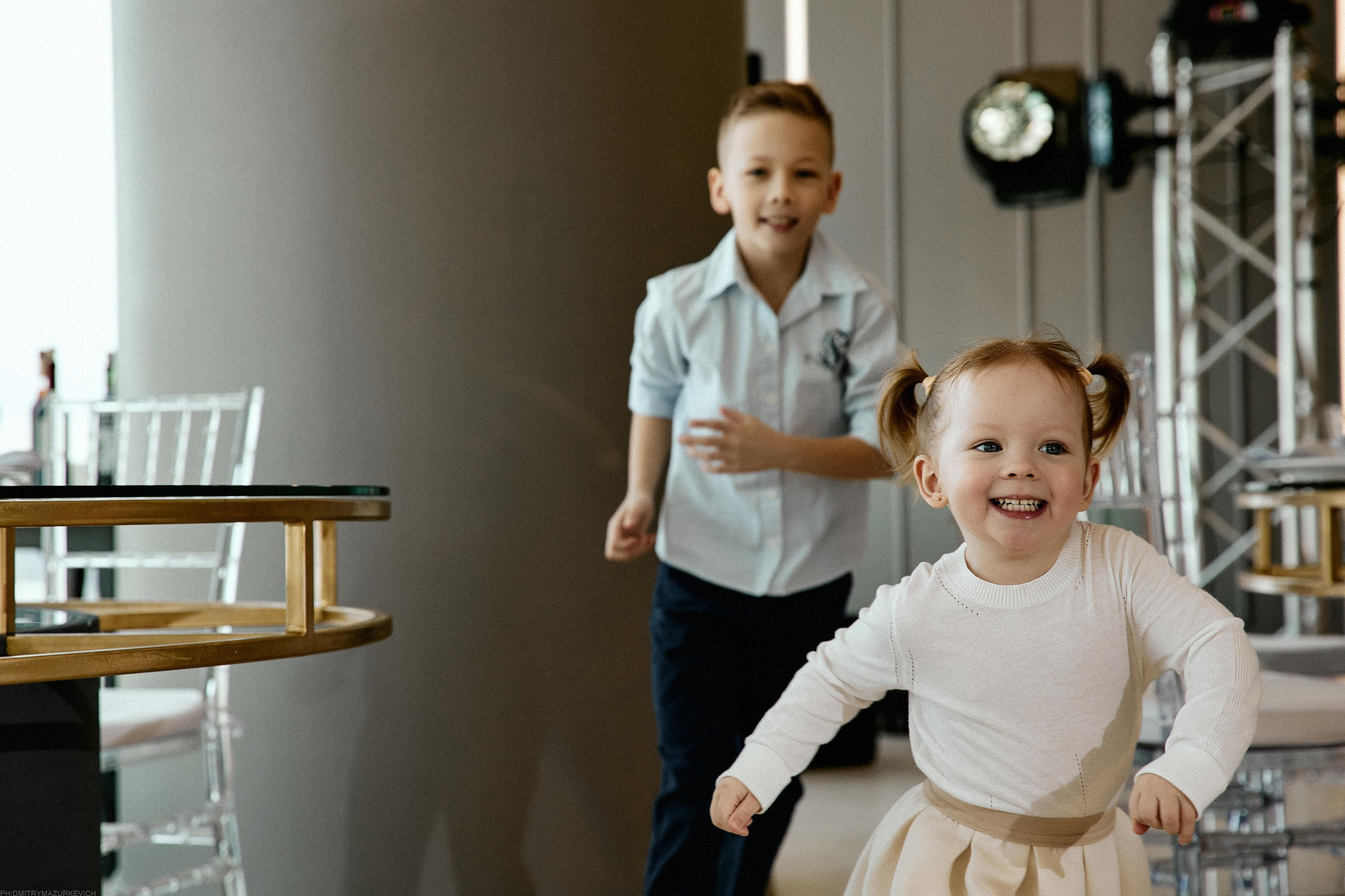 GIRL WITH DOBERMAN TATTOO. Дмитрий Мазуркевич: Профессиональный Репортажный Фотограф