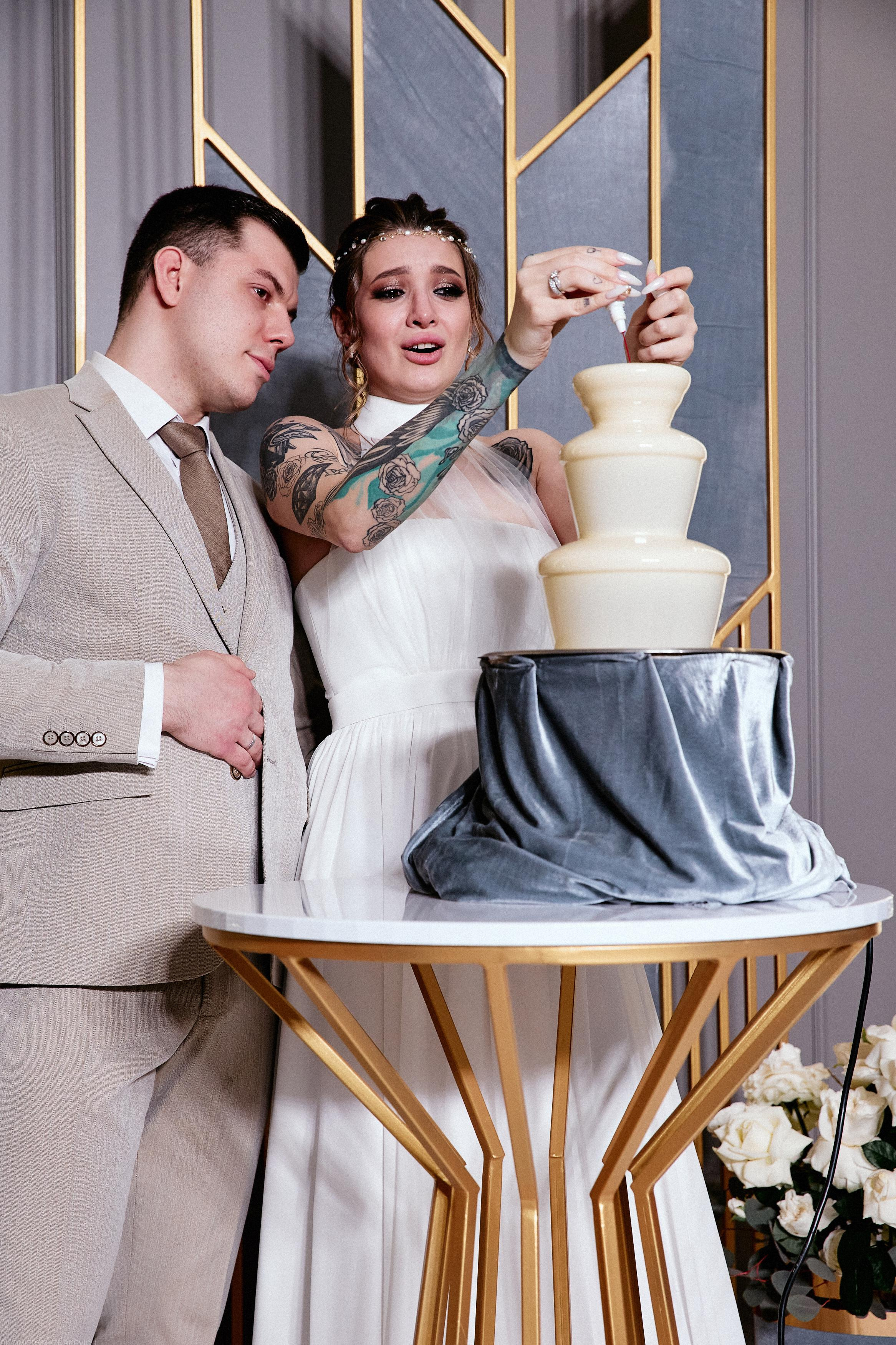 GIRL WITH DOBERMAN TATTOO. Дмитрий Мазуркевич: Профессиональный Репортажный Фотограф