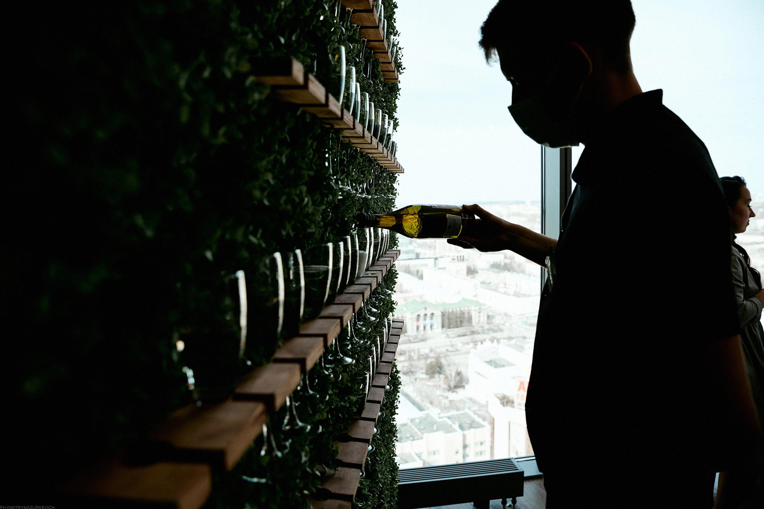 GIRL WITH DOBERMAN TATTOO. Дмитрий Мазуркевич: Профессиональный Репортажный Фотограф