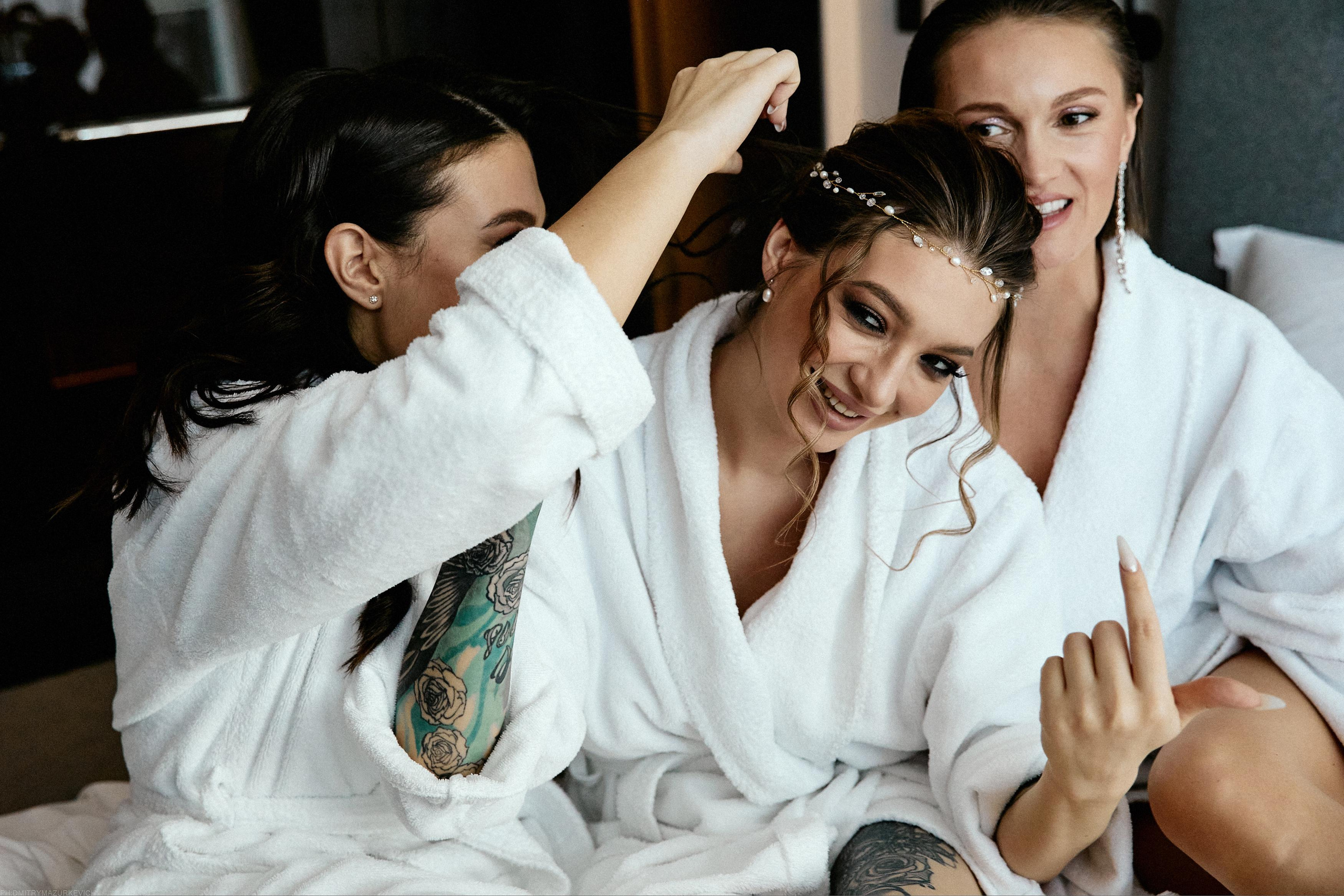 GIRL WITH DOBERMAN TATTOO. Дмитрий Мазуркевич: Профессиональный Репортажный Фотограф