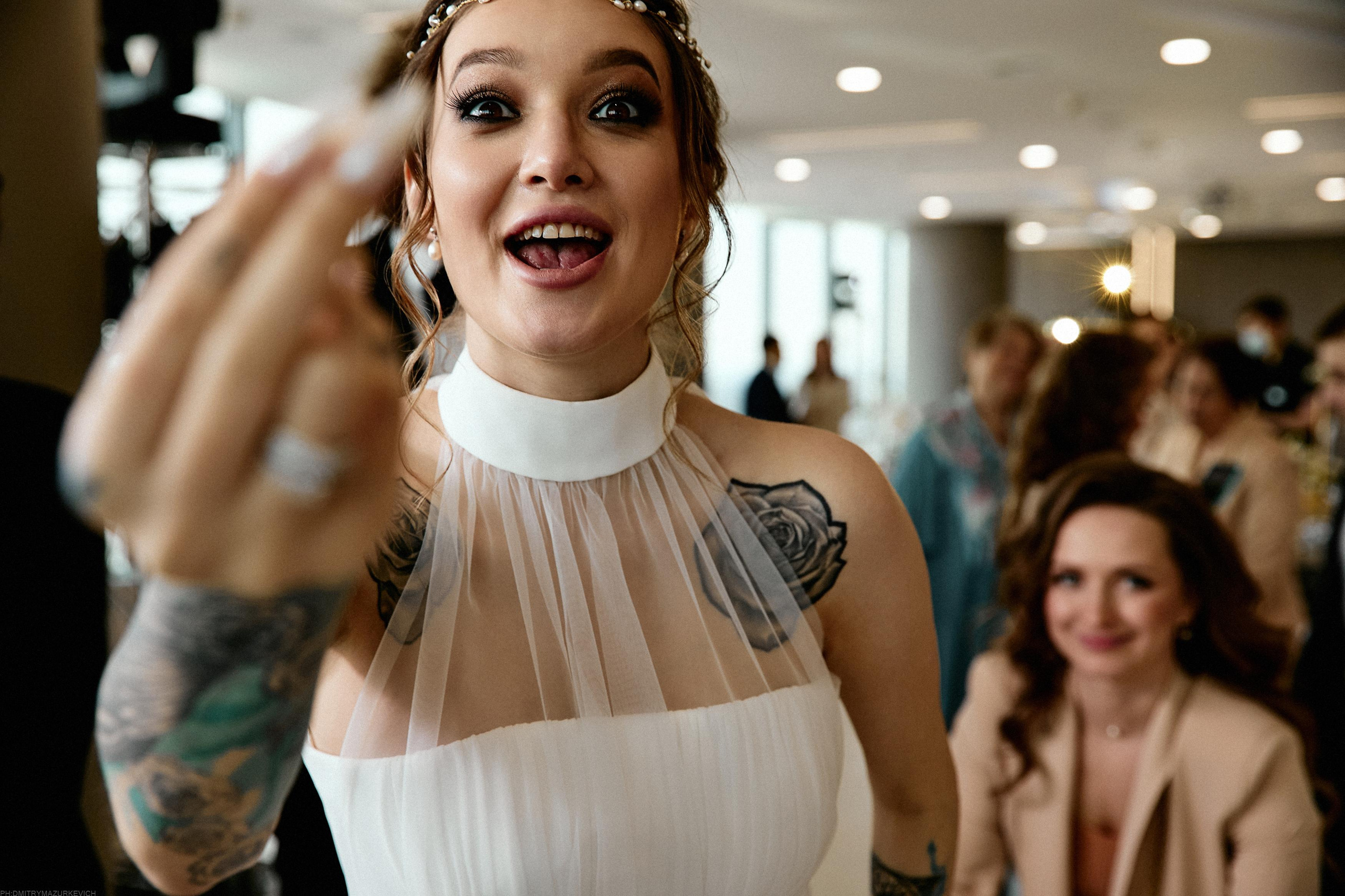 GIRL WITH DOBERMAN TATTOO. Дмитрий Мазуркевич: Профессиональный Репортажный Фотограф