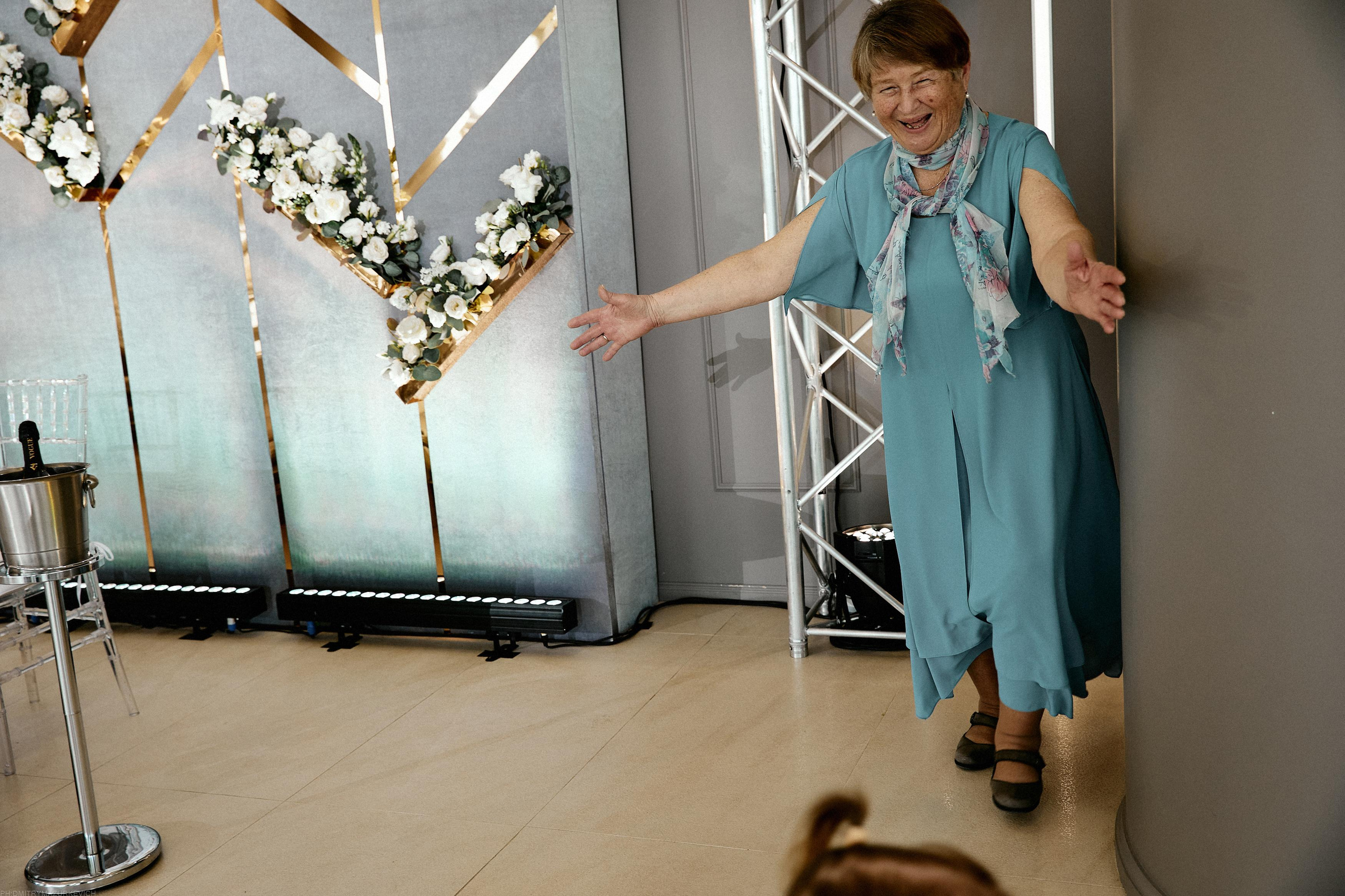 GIRL WITH DOBERMAN TATTOO. Дмитрий Мазуркевич: Профессиональный Репортажный Фотограф